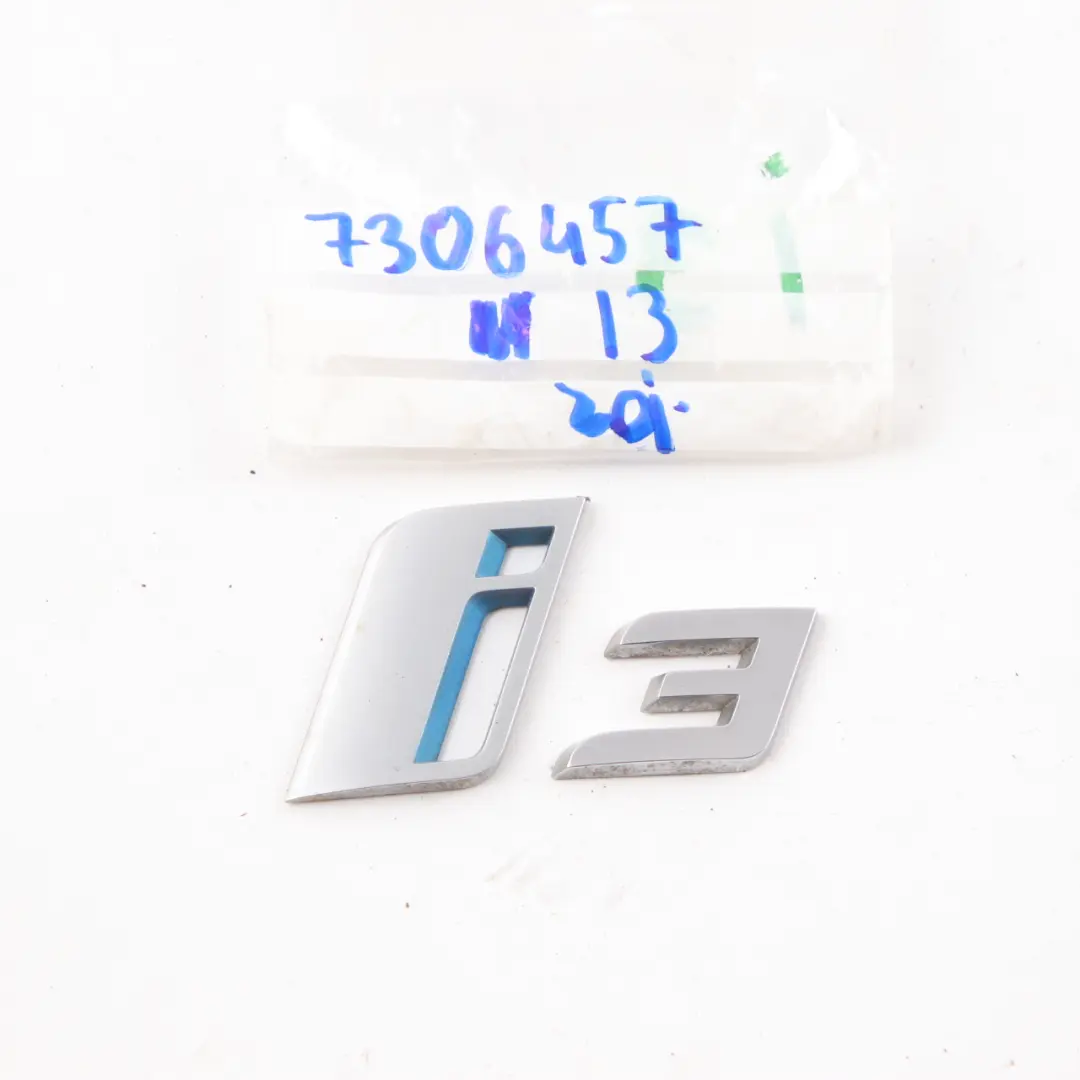 Emblème de Coffre Lettrage Rear Boot Tailgate Adhered i3 pour BMW i3 I01 à propos du numéro de pièce 7306457 BMW i3 I01 Emblème de Coffre Lettrage Rear Boot Tailgate Adhered i3 - SKU 7306457 - Numéro de pièce 7306457