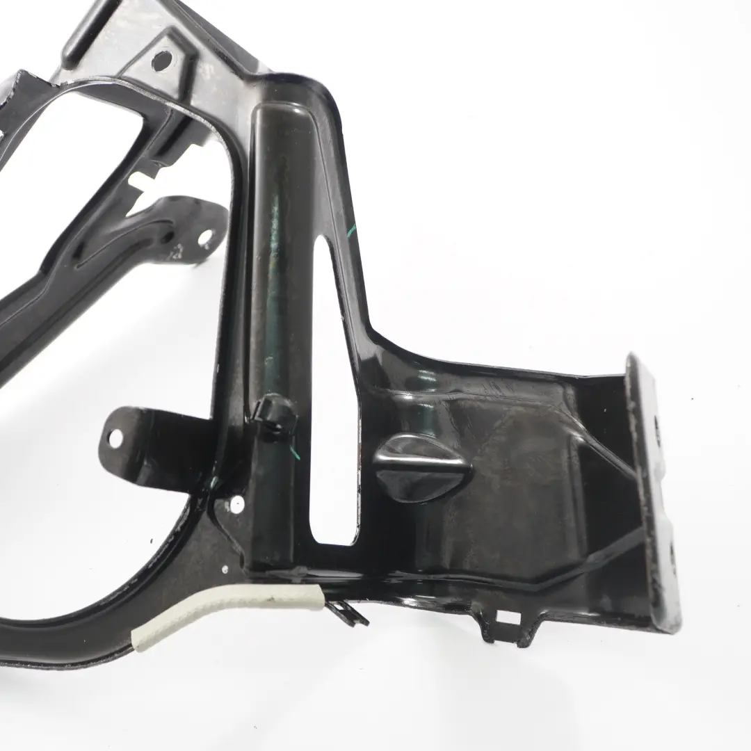 Support de réservoir d'AdBlue BMW X5 F15 X6 F16 Support de réservoir pour à propos du numéro de pièce 7307702 Support de réservoir d'AdBlue BMW X5 F15 X6 F16 Support de réservoir - SKU 7307702 - Numéro de pièce 7307702