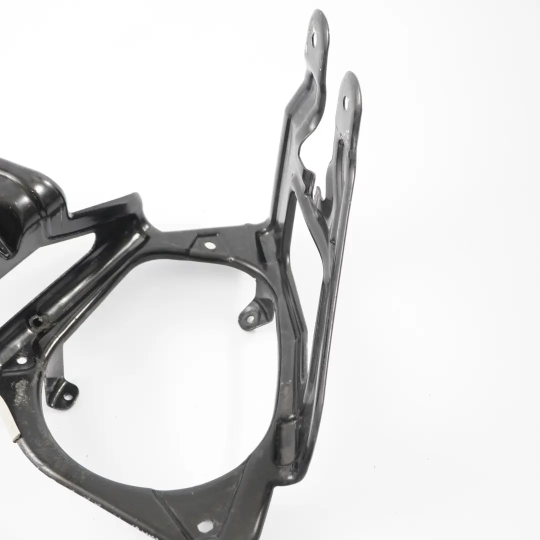 Soporte Depósito AdBlue BMW X5 F15 X6 F16 Soporte Depósito Aditivo para con número de pieza 7307702 Soporte Depósito AdBlue BMW X5 F15 X6 F16 Soporte Depósito Aditivo - SKU 7307702 - Número de pieza 7307702