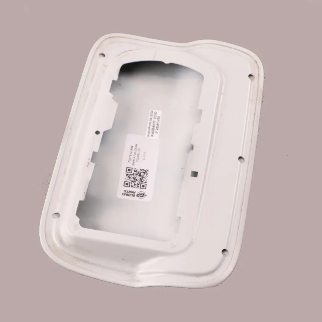 BMW F36 Gran Coupe Couvercle Trappe Carburant Alpinweiss Alpine White 3 - 300 - SKU 7307912-AW - Numéro de pièce 7307912