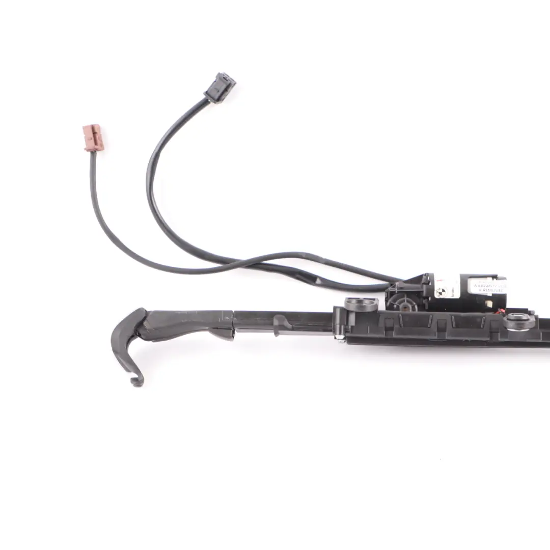 Cinturón de seguridad Brazo Retractor Derecho Alimentador Motor Cromo para BMW F32 con número de pieza 7307916 BMW F32 Cinturón de seguridad Brazo Retractor Derecho Alimentador Motor Cromo - SKU 7307916 - Número de pieza 7307916