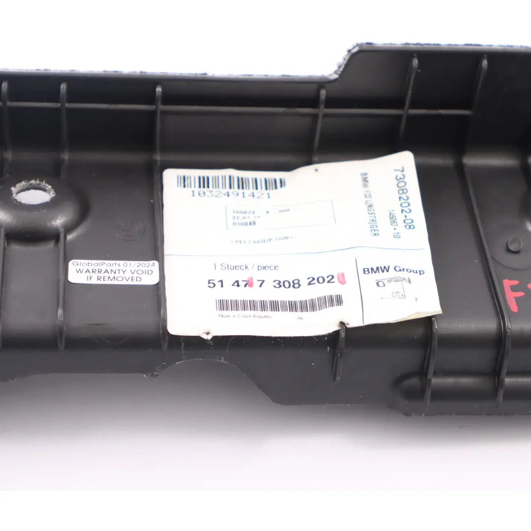 BMW F33 F83 M4 Osłona Listwa Obudowa Zaślepka Bagażnika Prawy Tył - SKU 7308202 - Numer Części 7308202