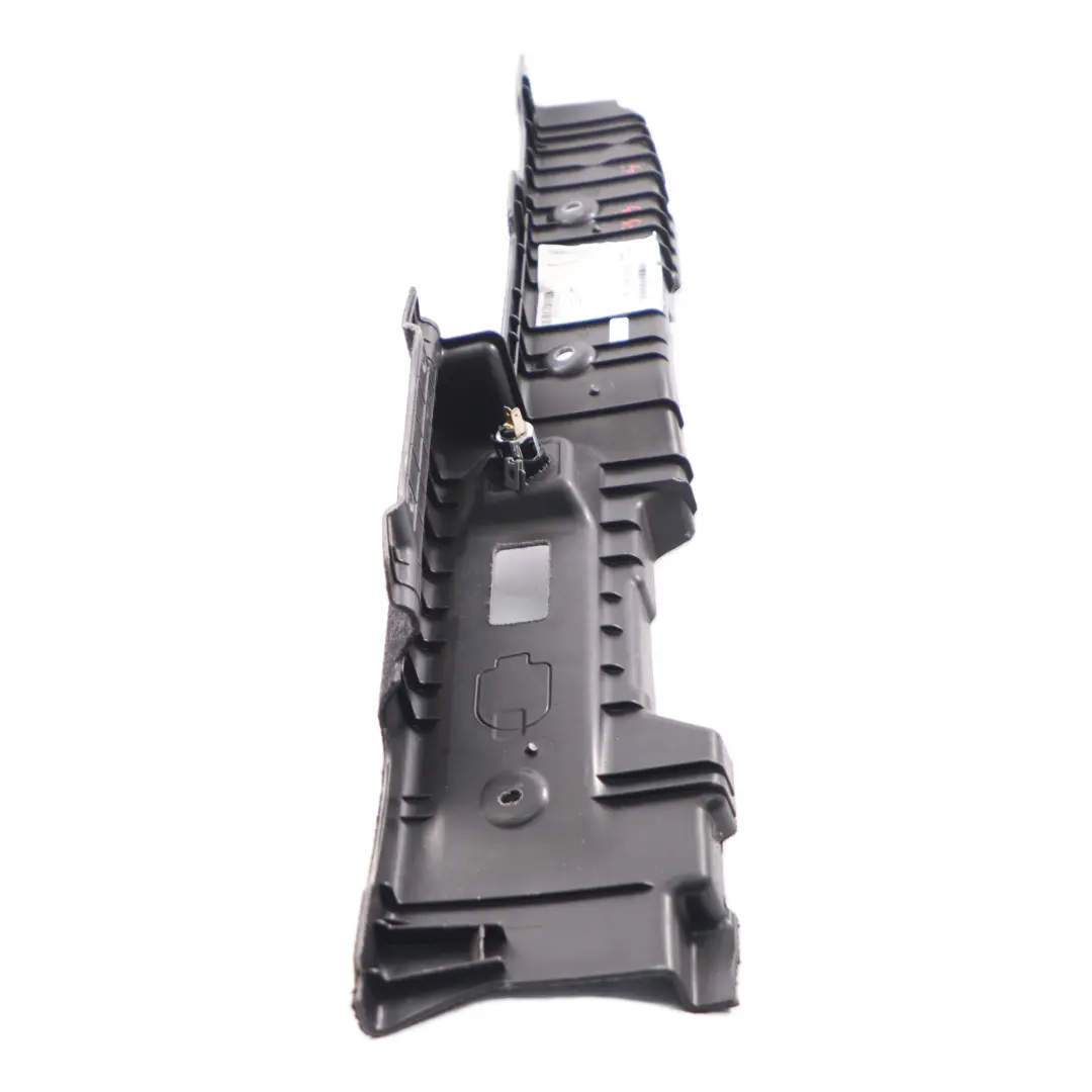  Embellecedor Maletero BMW F33 F83 M4 Tapa Lateral Derecha - SKU 7308202 - Número de pieza 7308202