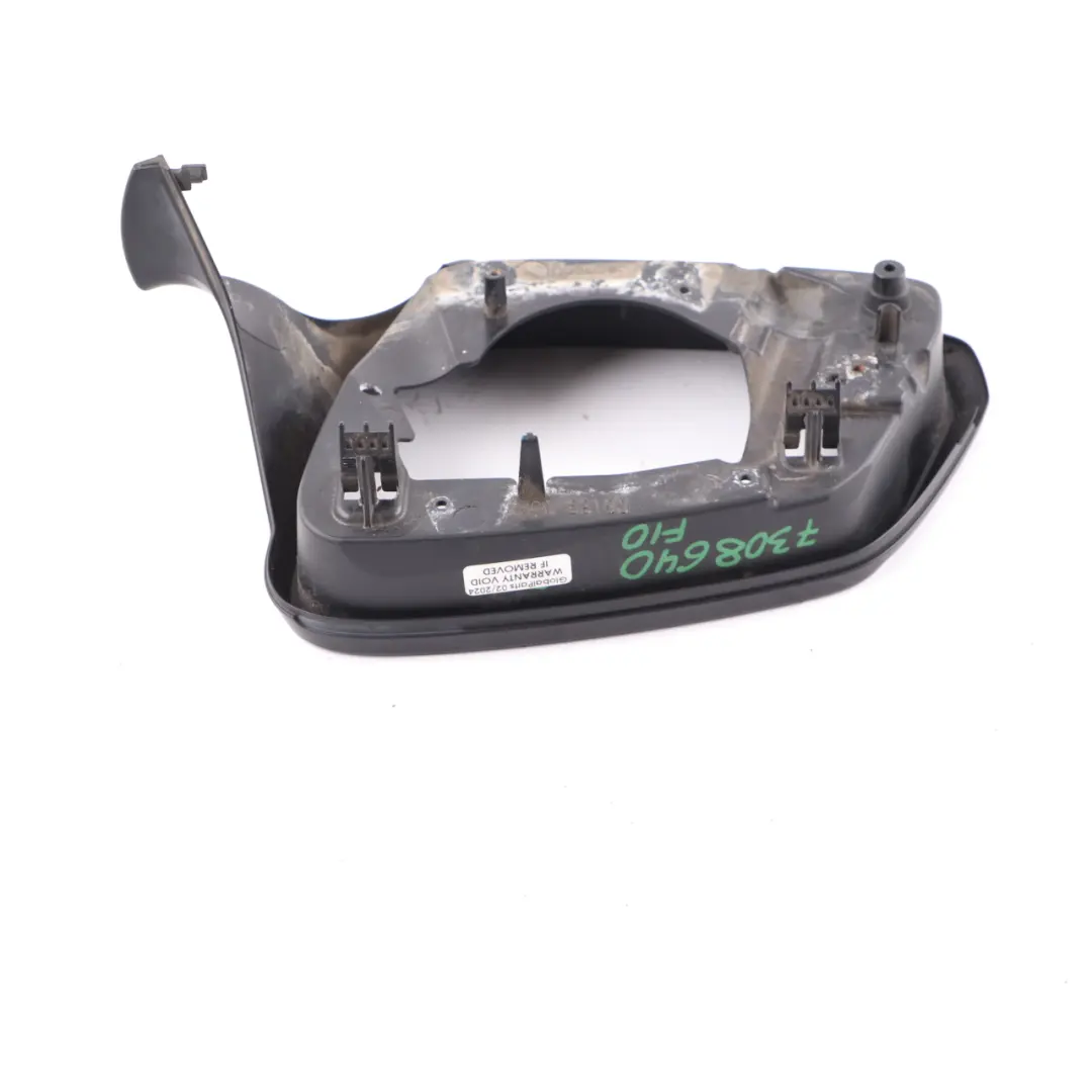 Alloggiamento BMW F10 F11 LCI Specchietto retrovisore anello destro Nero per con numero di parte 7308640 Alloggiamento BMW F10 F11 LCI Specchietto retrovisore anello destro Nero - SKU 7308640 - Numero di parte 7308640