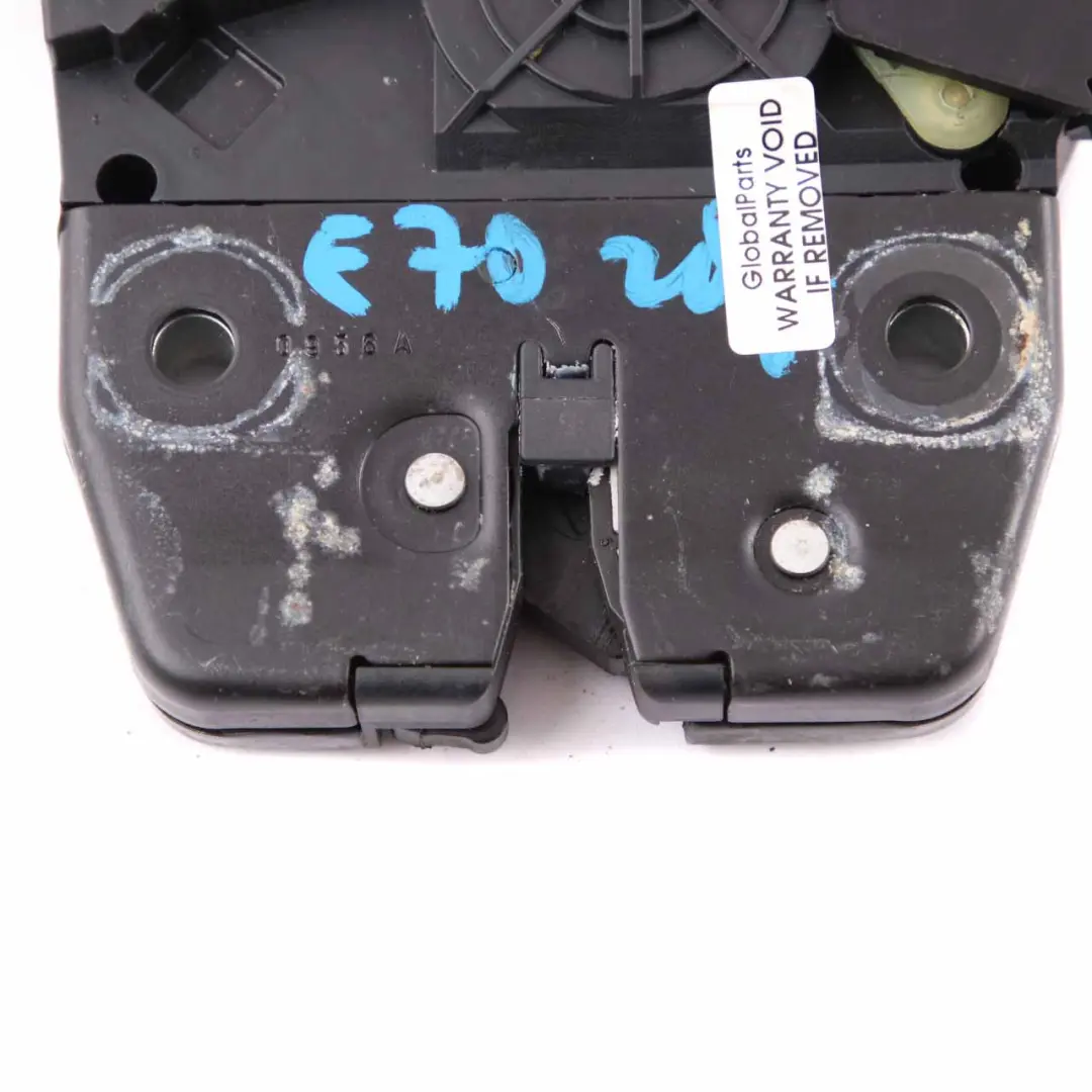 Serratura Coperchio Baule Superiore Chiusura Posteriore 7234379 per BMW X5 E70 con numero di parte 7308849 BMW X5 E70 Serratura Coperchio Baule Superiore Chiusura Posteriore 7234379 - SKU 7308849-2 - Numero di parte 7308849