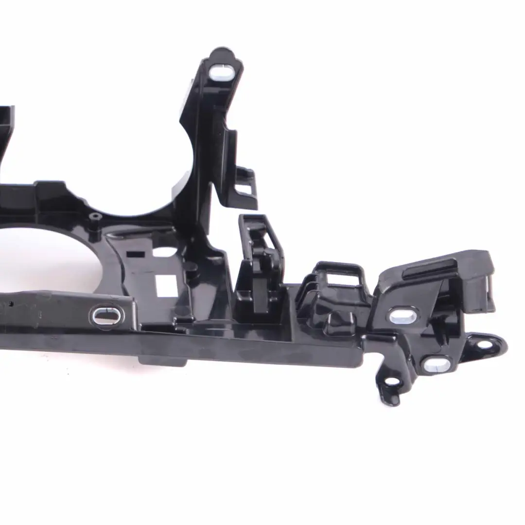 Mocowanie Wspornik Tylnej Półki Bagażnika Lewy do BMW F36 o numerze 7309529 BMW F36 Mocowanie Wspornik Tylnej Półki Bagażnika Lewy - SKU 7309529 - Numer Części 7309529