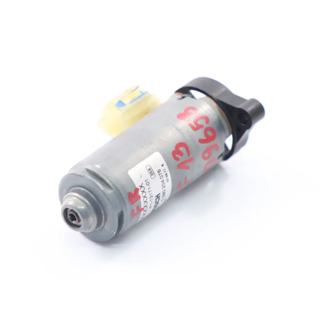Motor BMW F12 F33 Front Right O/S Height Adjustment Drive Motor to Seat with Part number 7309658 Seat Motor BMW F12 F33 Front Right O/S Height Adjustment Drive Motor - SKU 7309658-1 - Part number 7309658