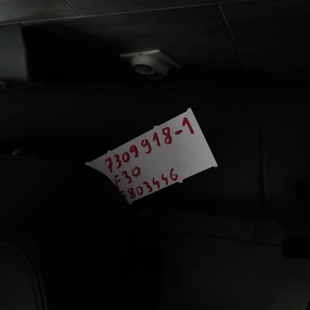 Schienale Posteriore Copertura Panchina In Pelle Nera Dakota per BMW F30 con numero di parte 7309918 BMW F30 Schienale Posteriore Copertura Panchina In Pelle Nera Dakota - SKU 7309918-1 - Numero di parte 7309918