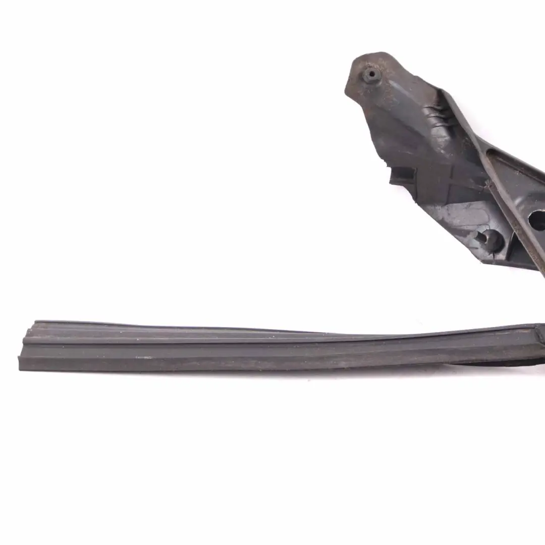 Coupé Seal Gasket Outer Mirror Triangle Front Left N/S to BMW F36 Gran with Part number 7310193 BMW F36 Gran Coupé Seal Gasket Outer Mirror Triangle Front Left N/S - SKU 7310193 - Part number 7310193