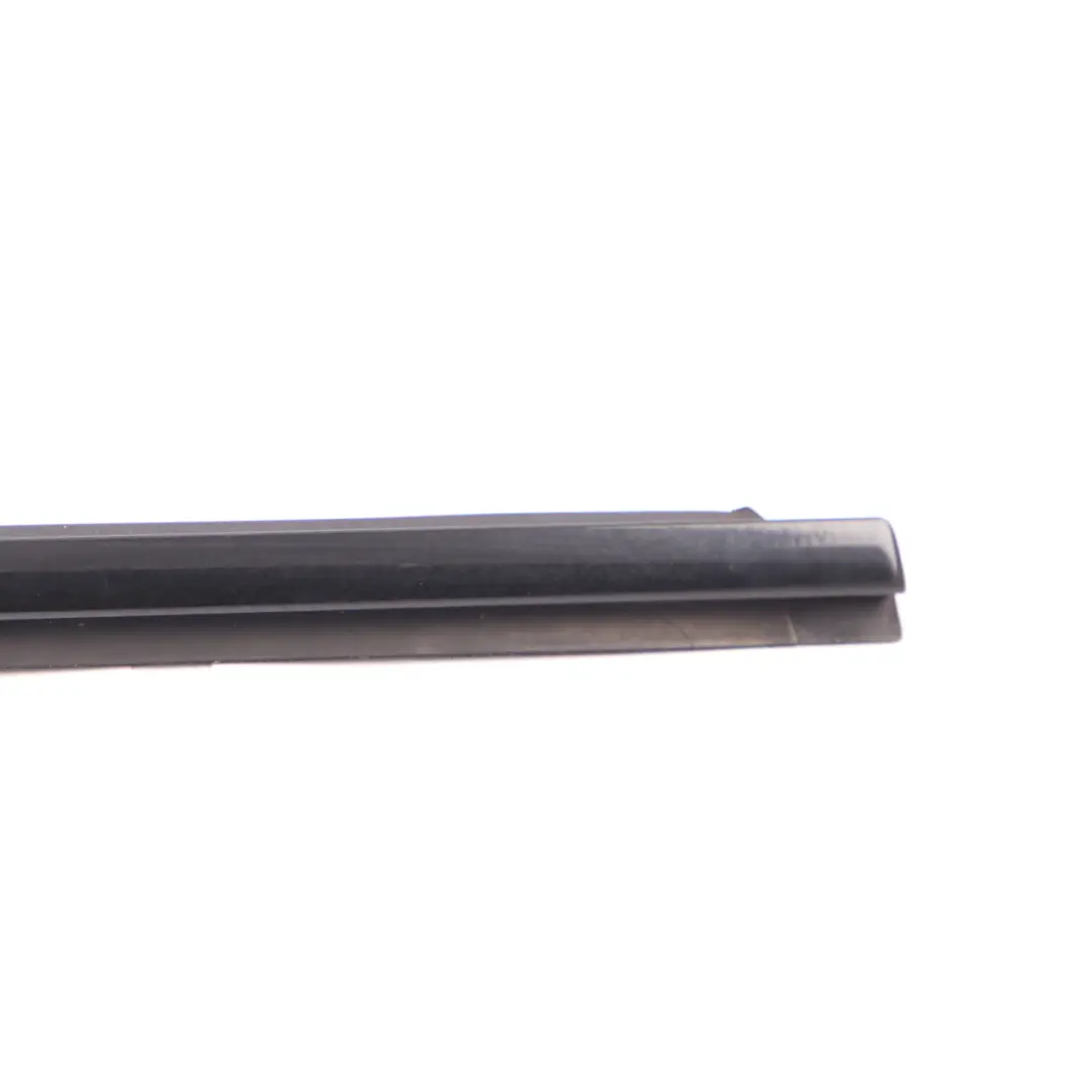 BMW F36 Listwa Szyby Drzwi Prawy Przód - SKU 7310206 - Numer Części 7310206