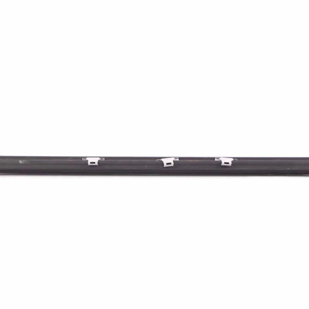 burlete de la puerta trasera izquierda ventana Finisher Seal para BMW F36 con número de pieza 7310207 BMW F36 burlete de la puerta trasera izquierda ventana Finisher Seal - SKU 7310207 - Número de pieza 7310207