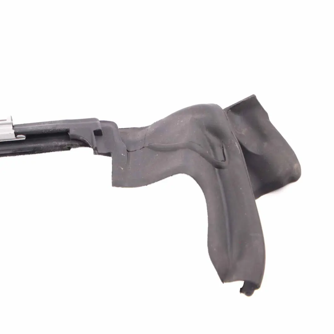 Bavette de Porte Arrière Droite Joint de la bande de finition fenêtre pour BMW F36 à propos du numéro de pièce 7310208 BMW F36 Bavette de Porte Arrière Droite Joint de la bande de finition fenêtre - SKU 7310208 - Numéro de pièce 7310208