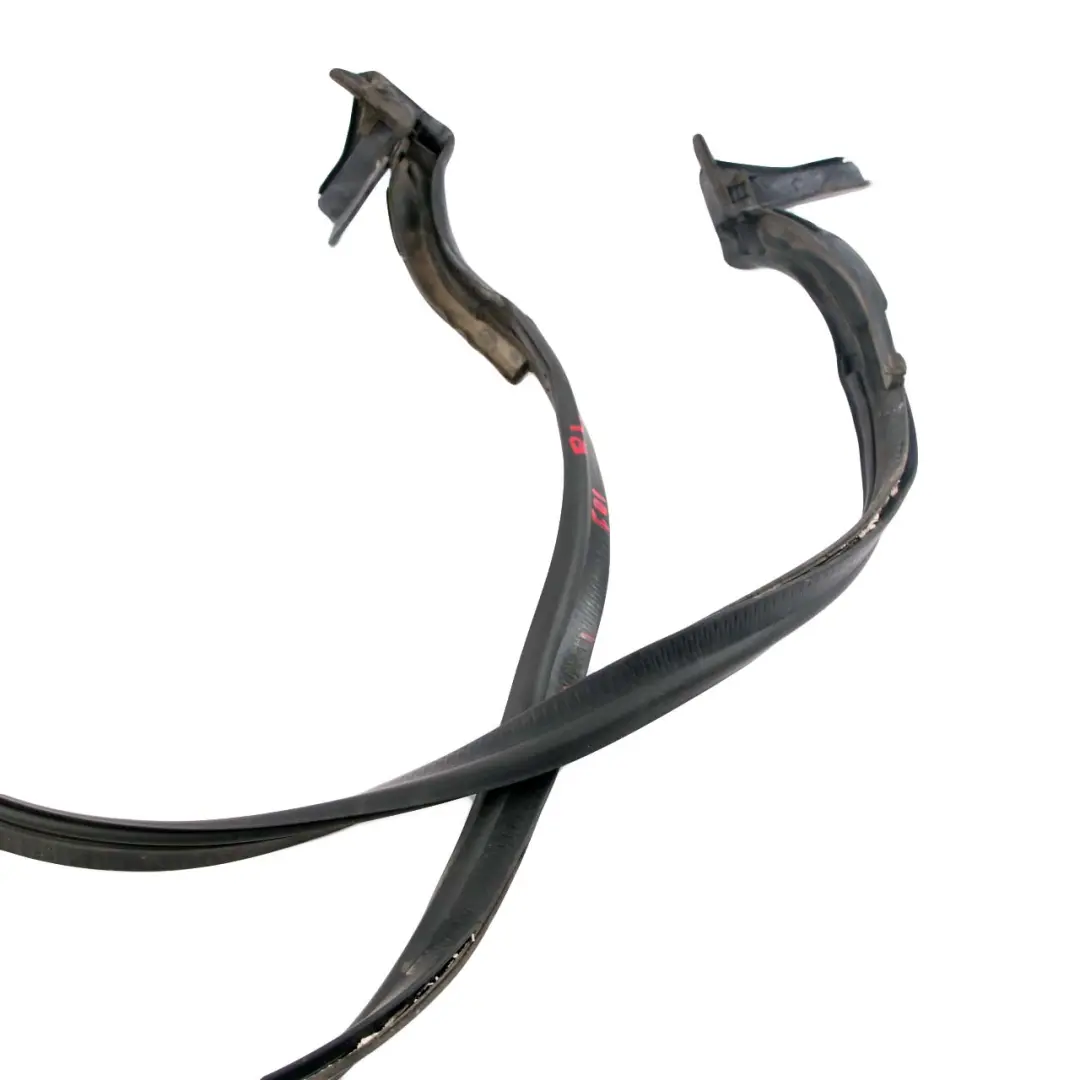 BMW F23 Cabrio Uszczelka Klapy Miękkiego Składanego Dachu Tył - SKU 7310944 - Numer Części 7310944