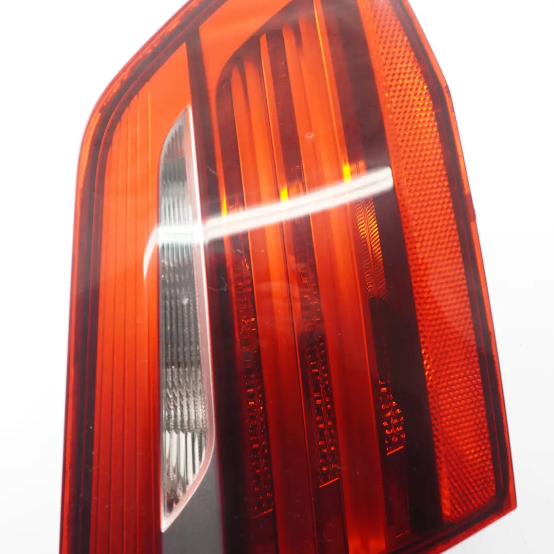BMW F45 Luz Trasera Izquierda Luz Tapa Maletero Portón Trasero - SKU 7311041 - Número de pieza 7311041