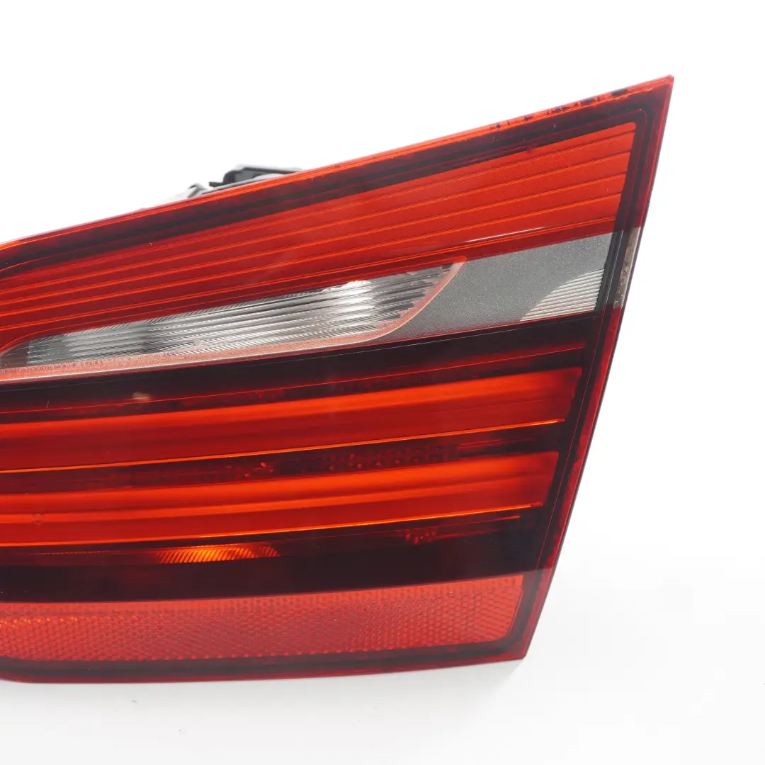 Fanale Posteriore Destro Luce Coperchio Baule Portellone per BMW F45 con numero di parte 7311042 BMW F45 Fanale Posteriore Destro Luce Coperchio Baule Portellone - SKU 7311042 - Numero di parte 7311042