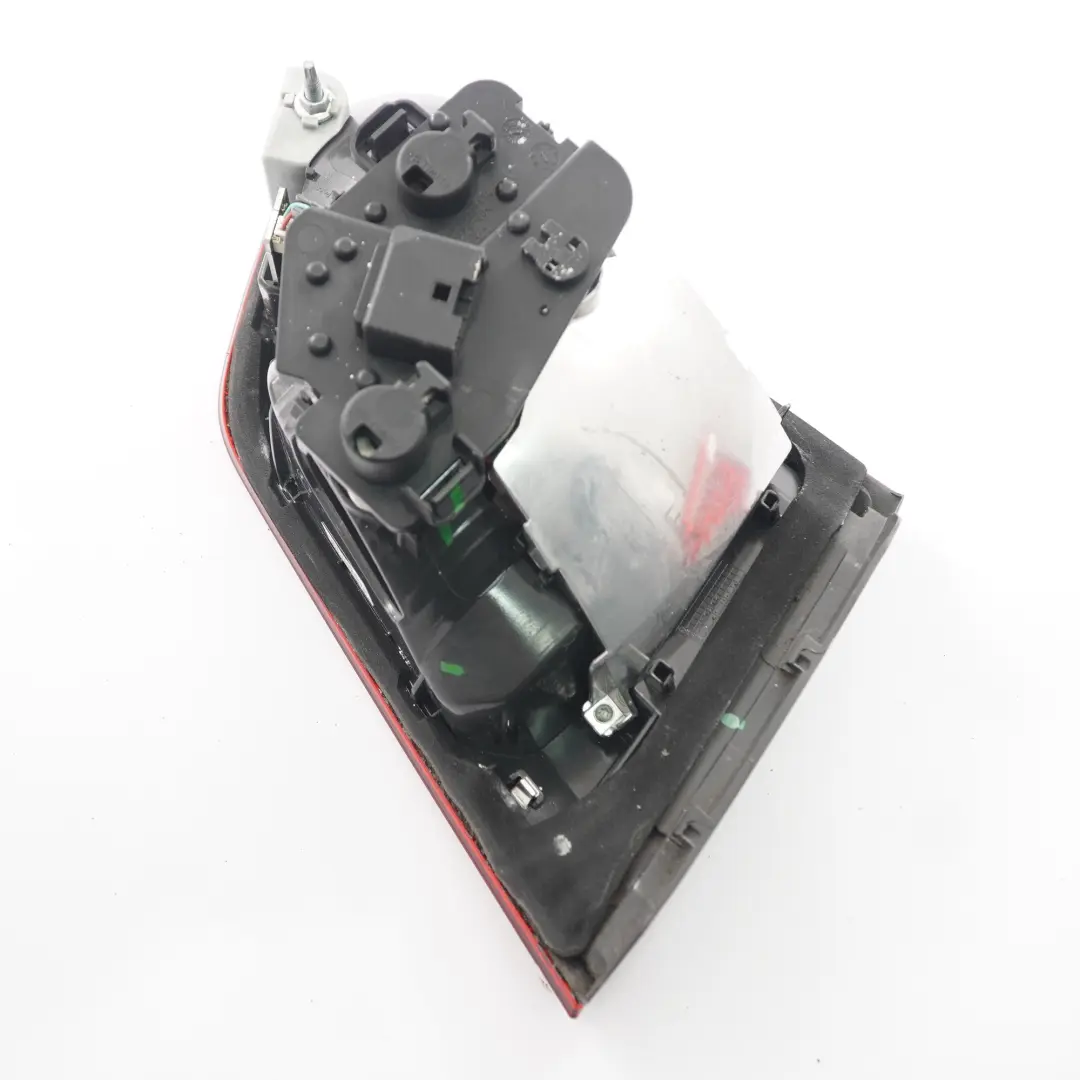 BMW F45 Luz Trasera Derecha Luz Tapa Maletero Portón Trasero - SKU 7311042 - Número de pieza 7311042