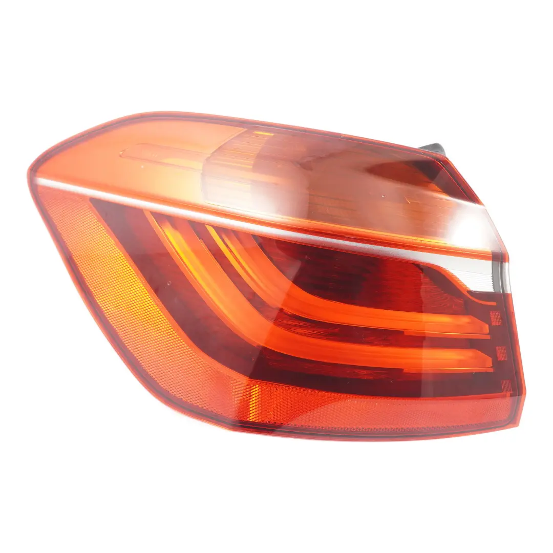 Luz Trasera Panel Lateral Izquierda Luz Trasera para BMW F45 con número de pieza 7311059 BMW F45 Luz Trasera Panel Lateral Izquierda Luz Trasera - SKU 7311059 - Número de pieza 7311059