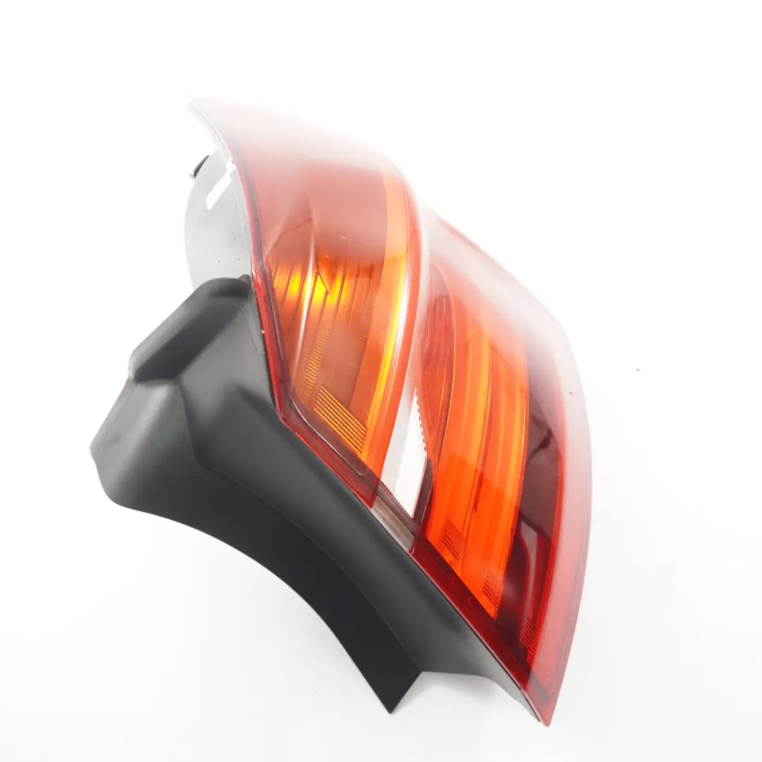 BMW F45 Lampa Prawy Tył Prawa Tylna - SKU 7311060 - Numer Części 7311060