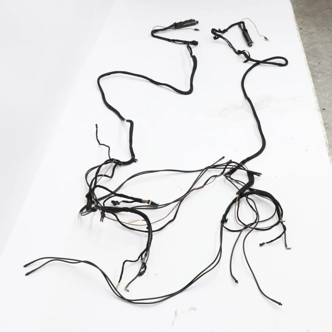 Unità Idraulica Top Pieghevole Linee Tetto Cablaggio Cavo per BMW Z4 E89 con numero di parte 7311084 BMW Z4 E89 Unità Idraulica Top Pieghevole Linee Tetto Cablaggio Cavo - SKU 7311084 - Numero di parte 7311084