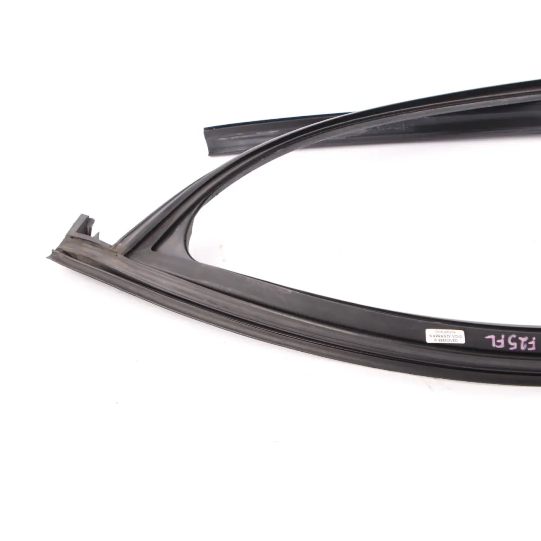 Guida guarnizione finestrino anteriore sinistro Guarnizione per BMW X3 F25 con numero di parte 7311261 BMW X3 F25 Guida guarnizione finestrino anteriore sinistro Guarnizione - SKU 7311261 - Numero di parte 7311261