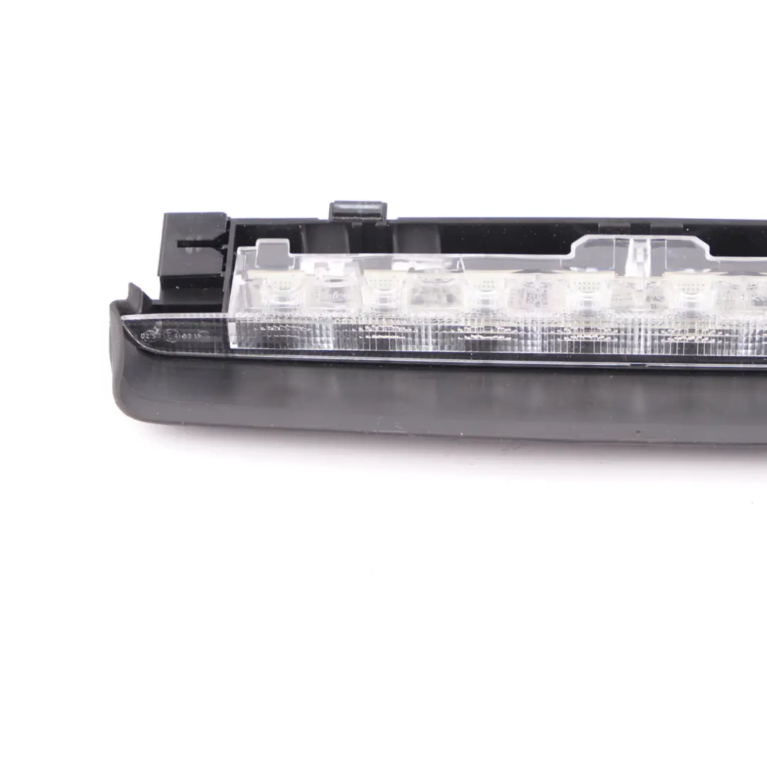 Trzecie Światło Hamowania Stopu Stop Tył Białe do BMW F22 F87 M2 o numerze 7311542 BMW F22 F87 M2 Trzecie Światło Hamowania Stopu Stop Tył Białe - SKU 7311542 - Numer Części 7311542