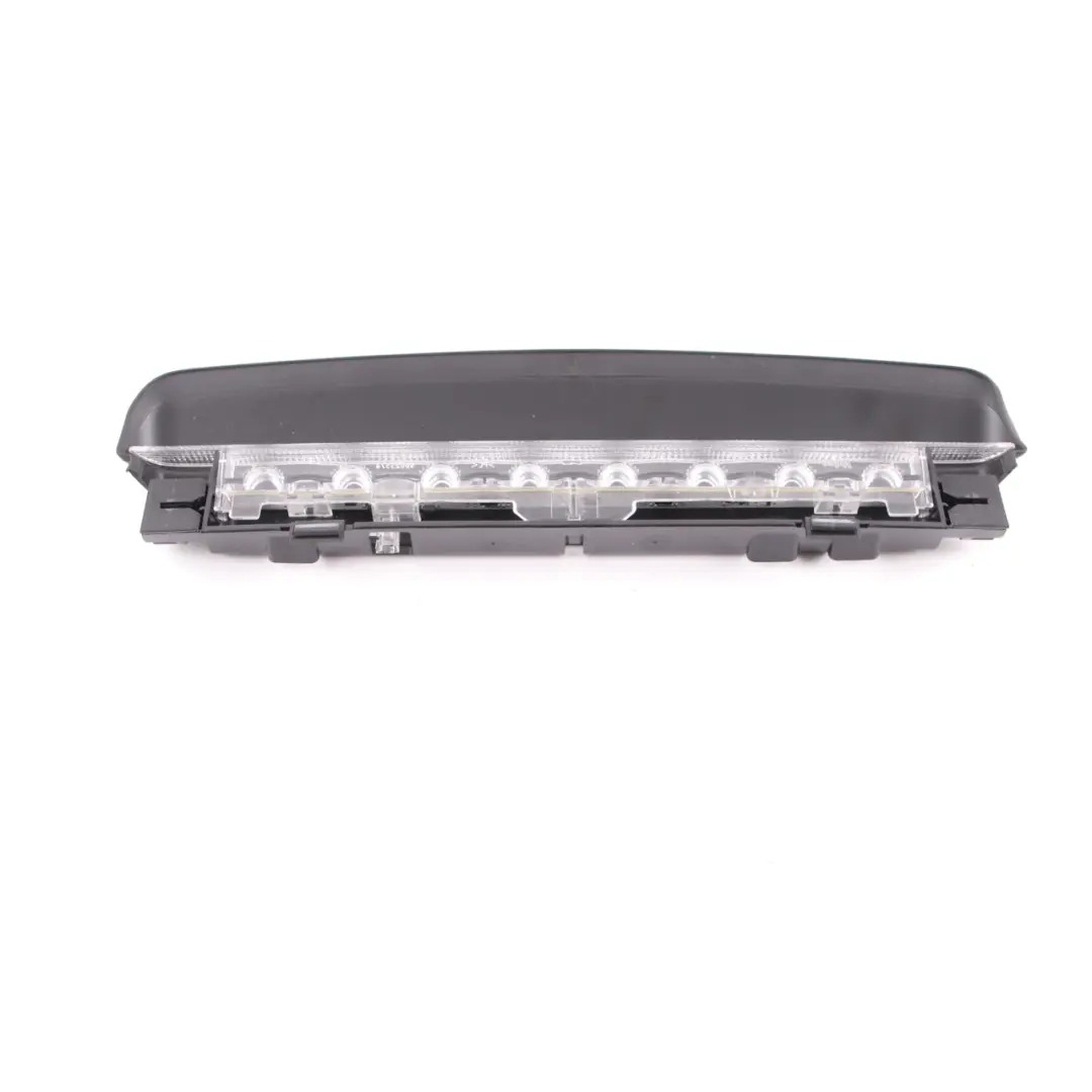 Luz de Freno Trasera Tercera Luz de Freno Blanco para BMW F22 F87 M2 con número de pieza 7311542 BMW F22 F87 M2 Luz de Freno Trasera Tercera Luz de Freno Blanco - SKU 7311542 - Número de pieza 7311542