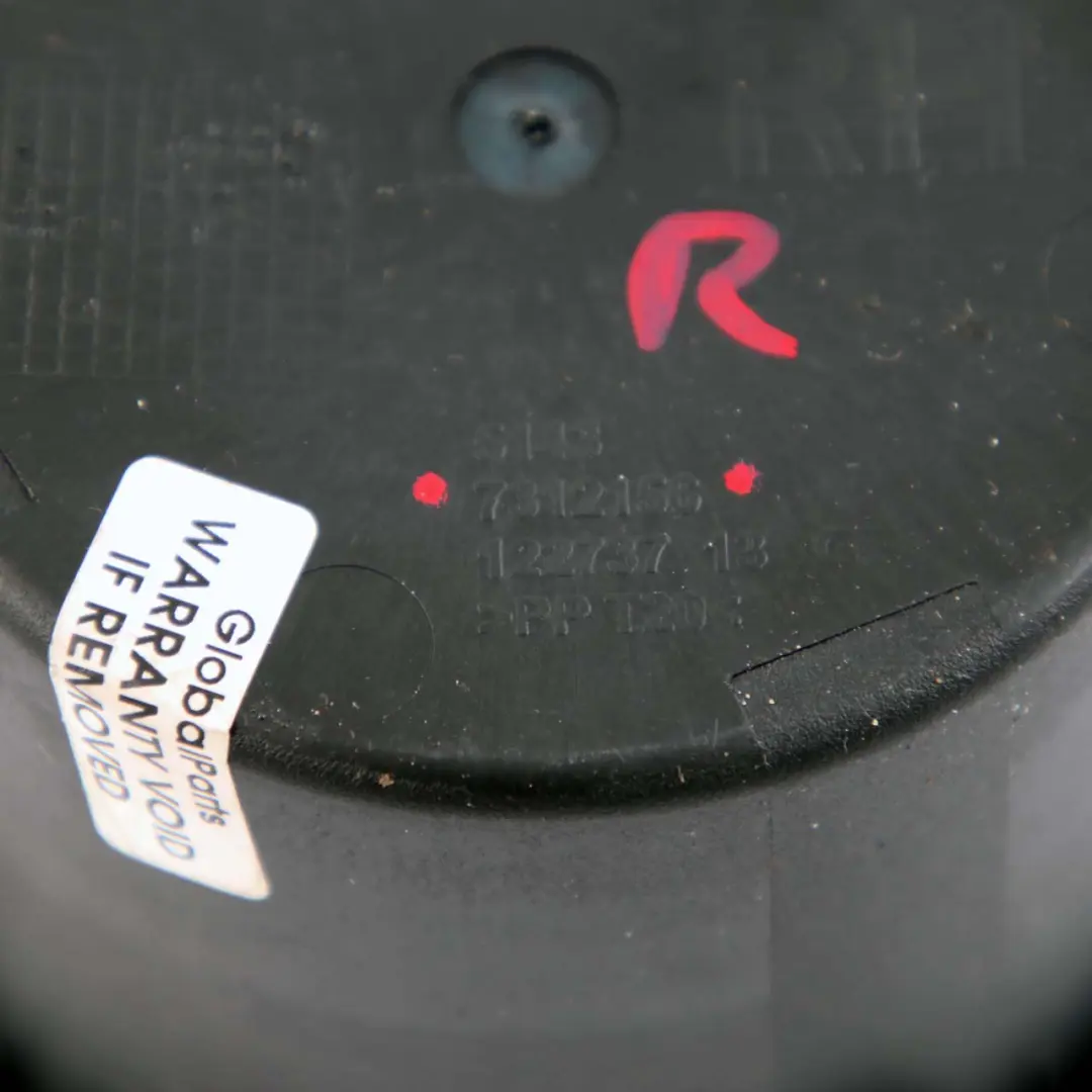 Uchwyt na Kubek Mini F56 Prawy Czarny do o numerze 7312156 Uchwyt na Kubek Mini F56 Prawy Czarny - SKU 7312156 - Numer Części 7312156