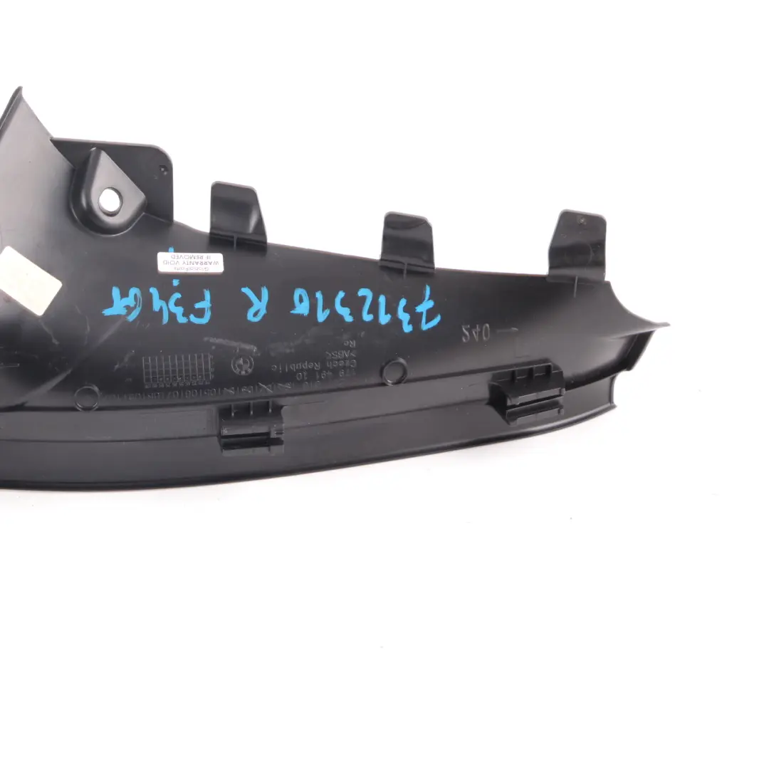 Tapa de Entrada Interior Derecho Negro 7277010 para BMW F34 GT con número de pieza 7312310 BMW F34 GT Tapa de Entrada Interior Derecho Negro 7277010 - SKU 7312310 - Número de pieza 7312310