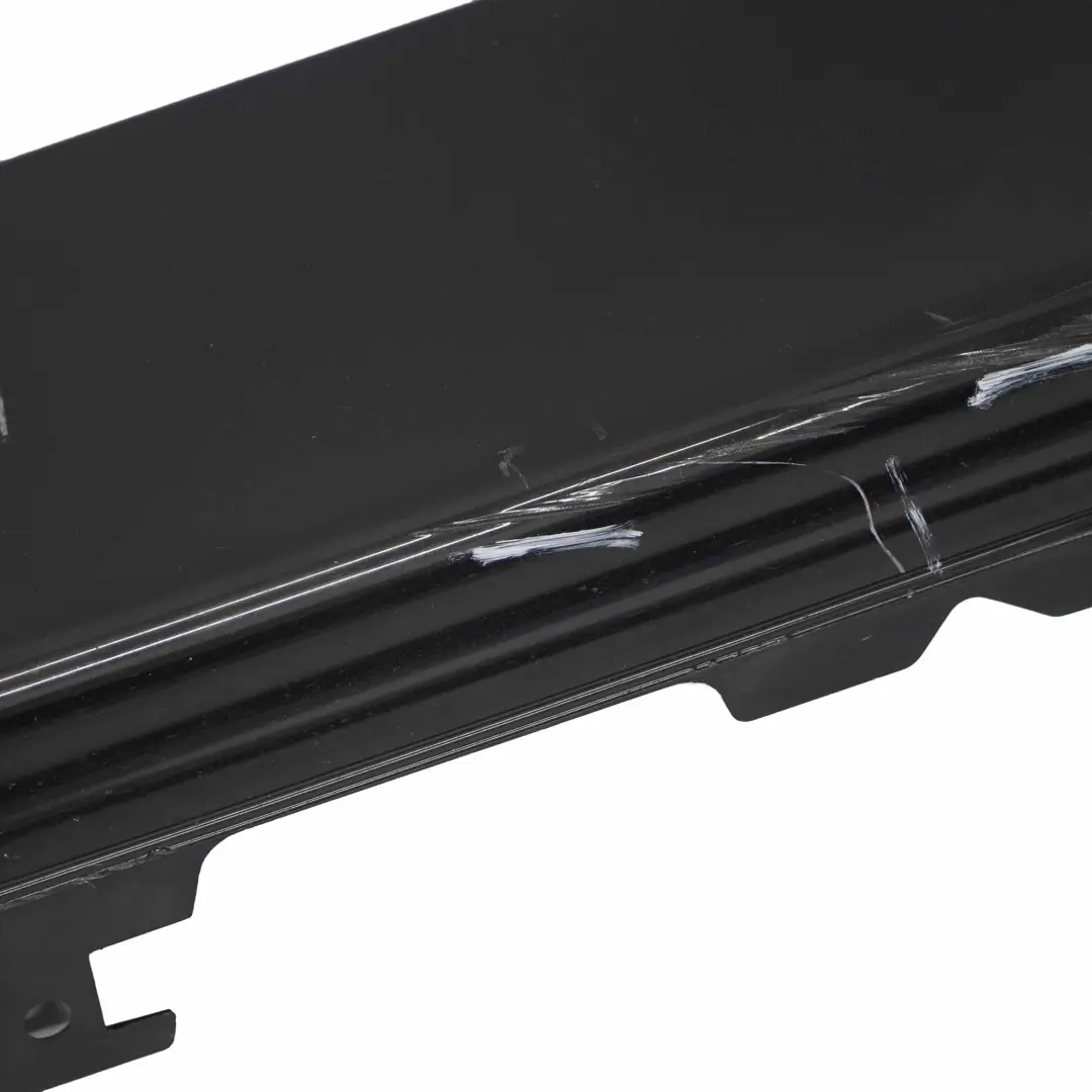 Gonna laterale sinistra Schwarz 2 Nero - 668 per BMW F30 F31 con numero di parte 7312751 BMW F30 F31 Gonna laterale sinistra Schwarz 2 Nero - 668 - SKU 7312751-SCH2 - Numero di parte 7312751