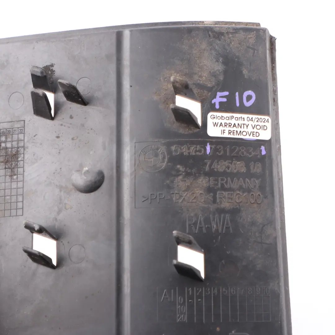 Cubierta Conducto Aire Escape Delantero Derecho para BMW F11 LCI F10 con número de pieza 7312834 BMW F11 LCI F10 Cubierta Conducto Aire Escape Delantero Derecho - SKU 7312834 - Número de pieza 7312834