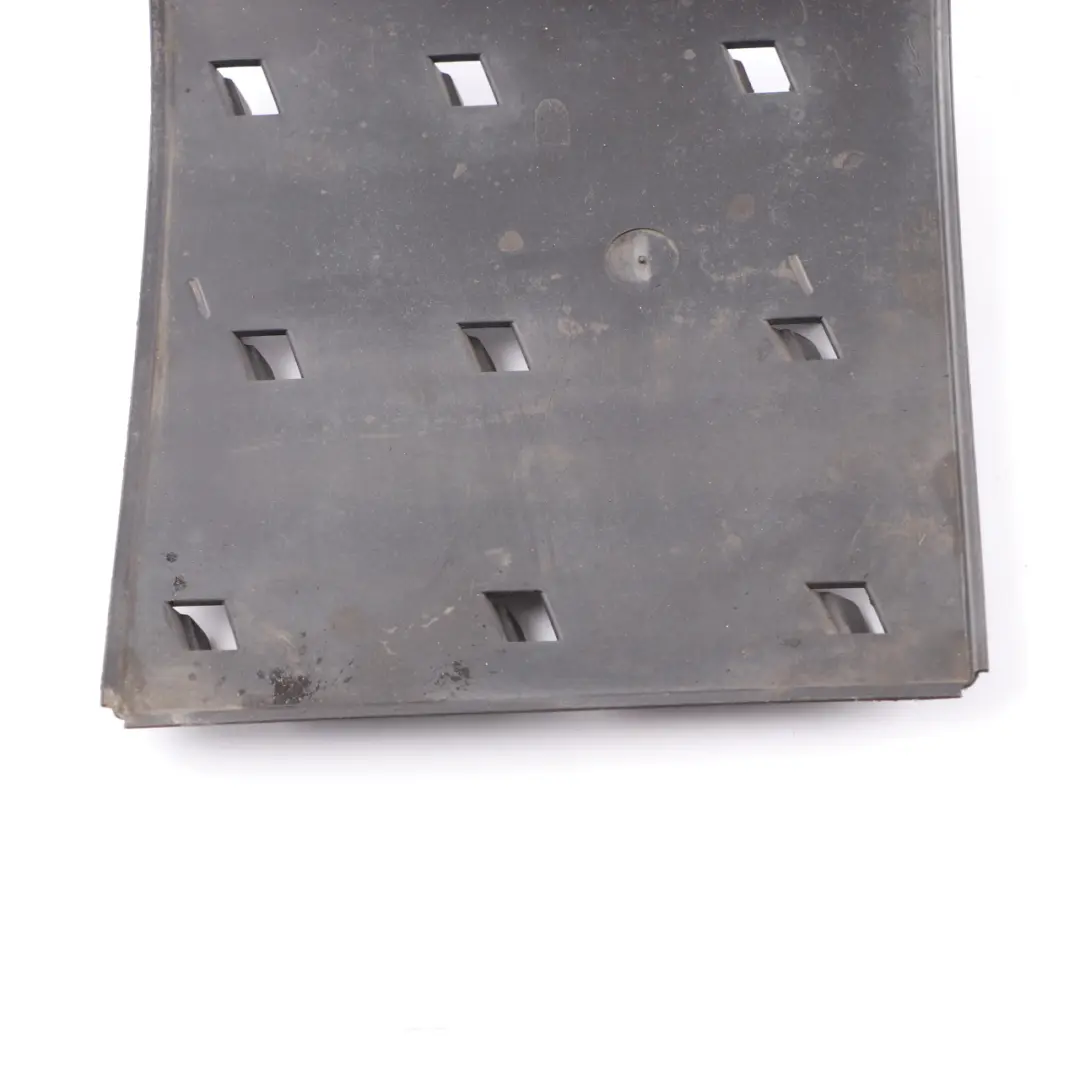 Exhaust Air Duct O/S Front Right to BMW F11 LCI F10 Cover with Part number 7312834 BMW F11 LCI F10 Cover Exhaust Air Duct O/S Front Right - SKU 7312834 - Part number 7312834