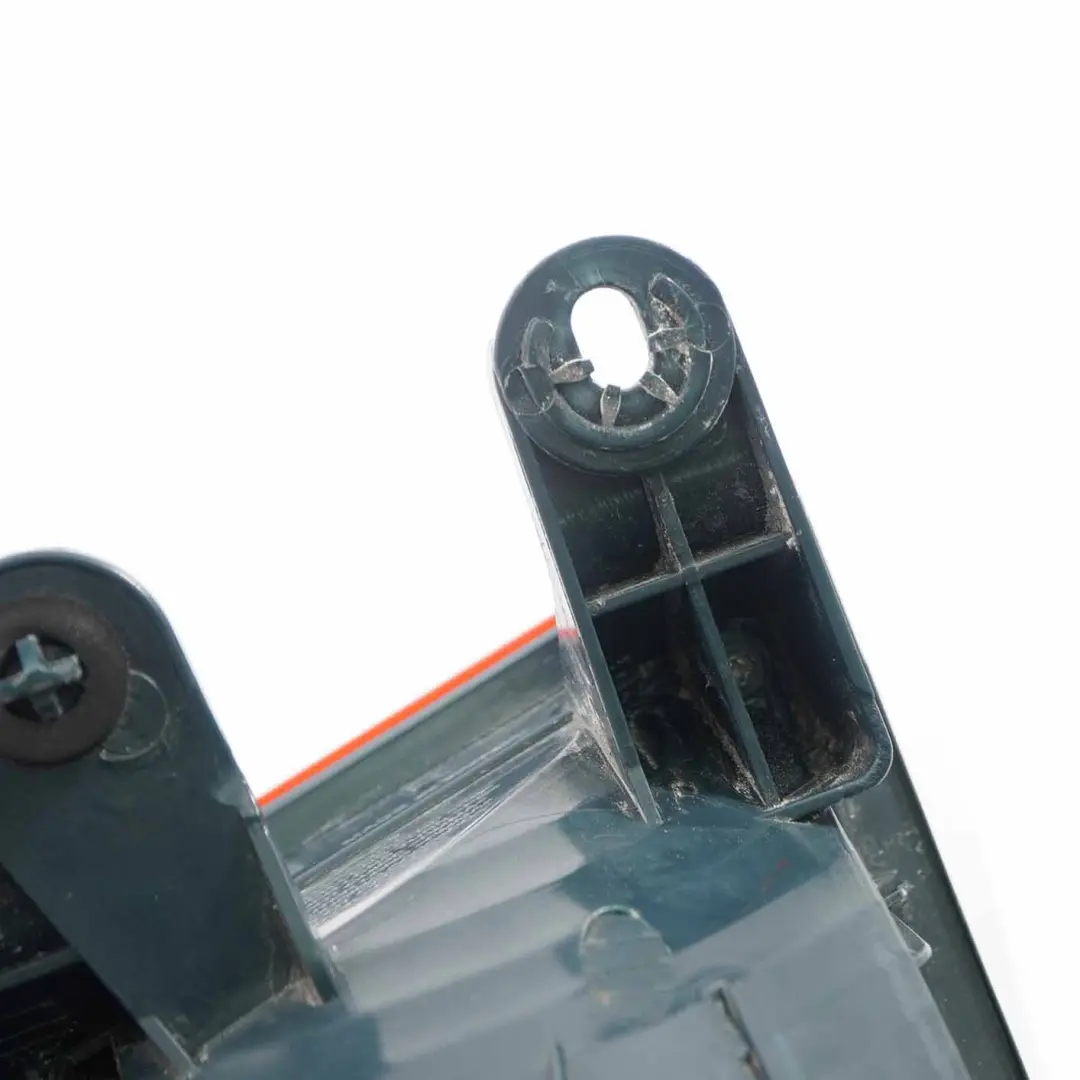 Luz Trasera En El Panel Lateral Derecho 7372784 7259894 para BMW F30 F80 M3 con número de pieza 7312846 BMW F30 F80 M3 Luz Trasera En El Panel Lateral Derecho 7372784 7259894 - SKU 7312846-TAIWAN - Número de pieza 7312846