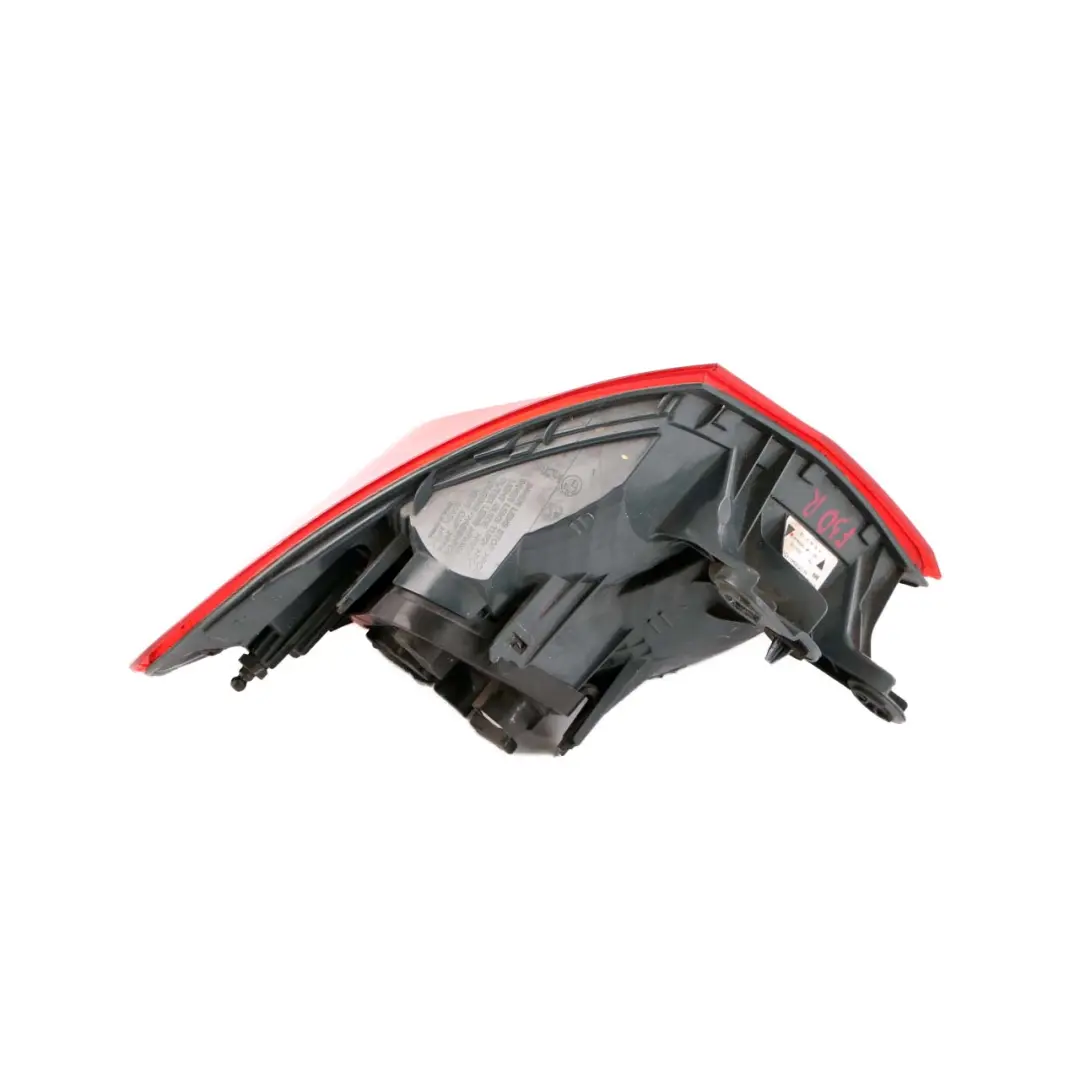 Rücklicht In Der Seitenwand Rechts 7372784 7259894 BMW F30 F80 M3 - SKU 7312846 - Teilenummer 7312846