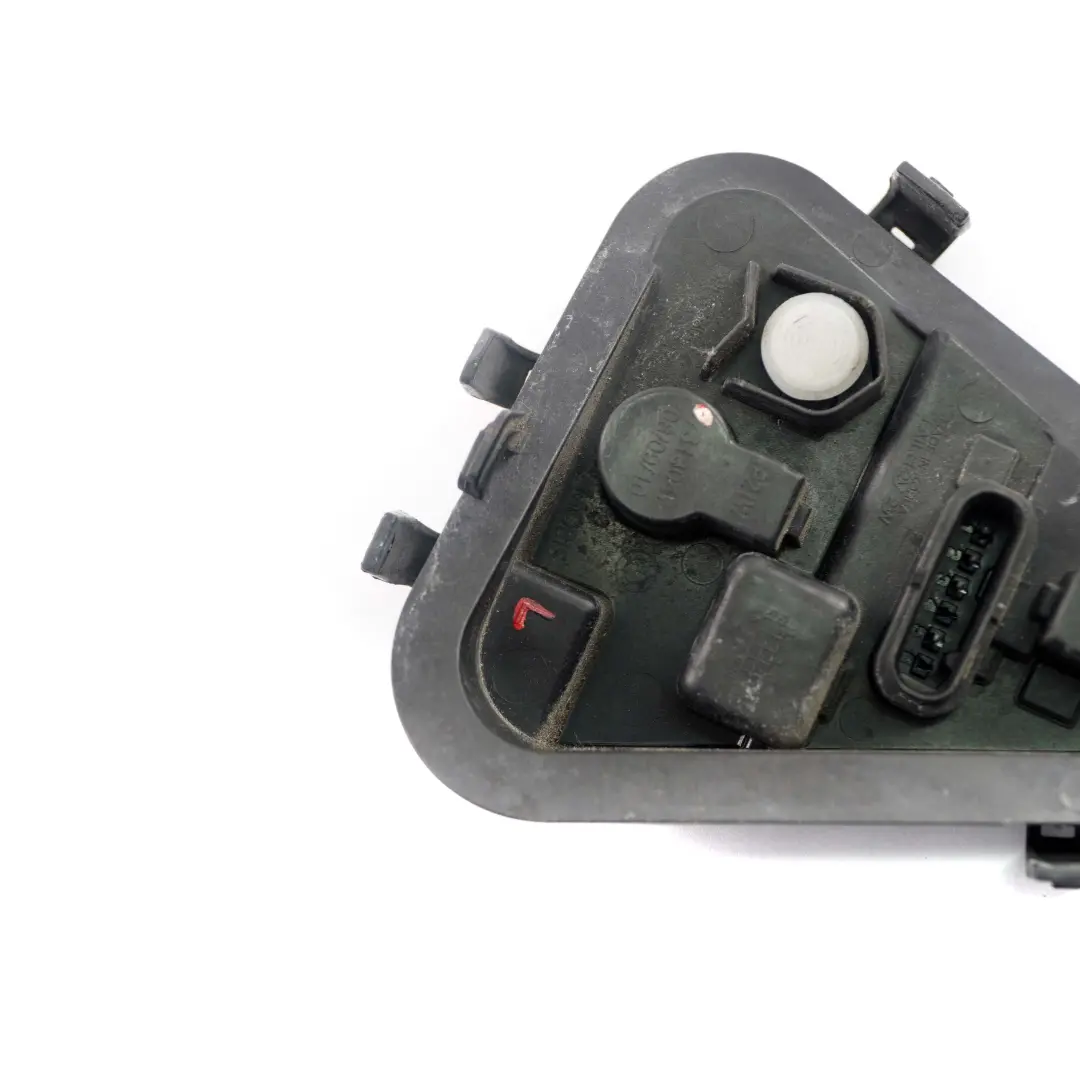 BMW F31 Touring Luz Trasera Izquierda Portalámparas Panel Lateral - SKU 7313047 - Número de pieza 7313047
