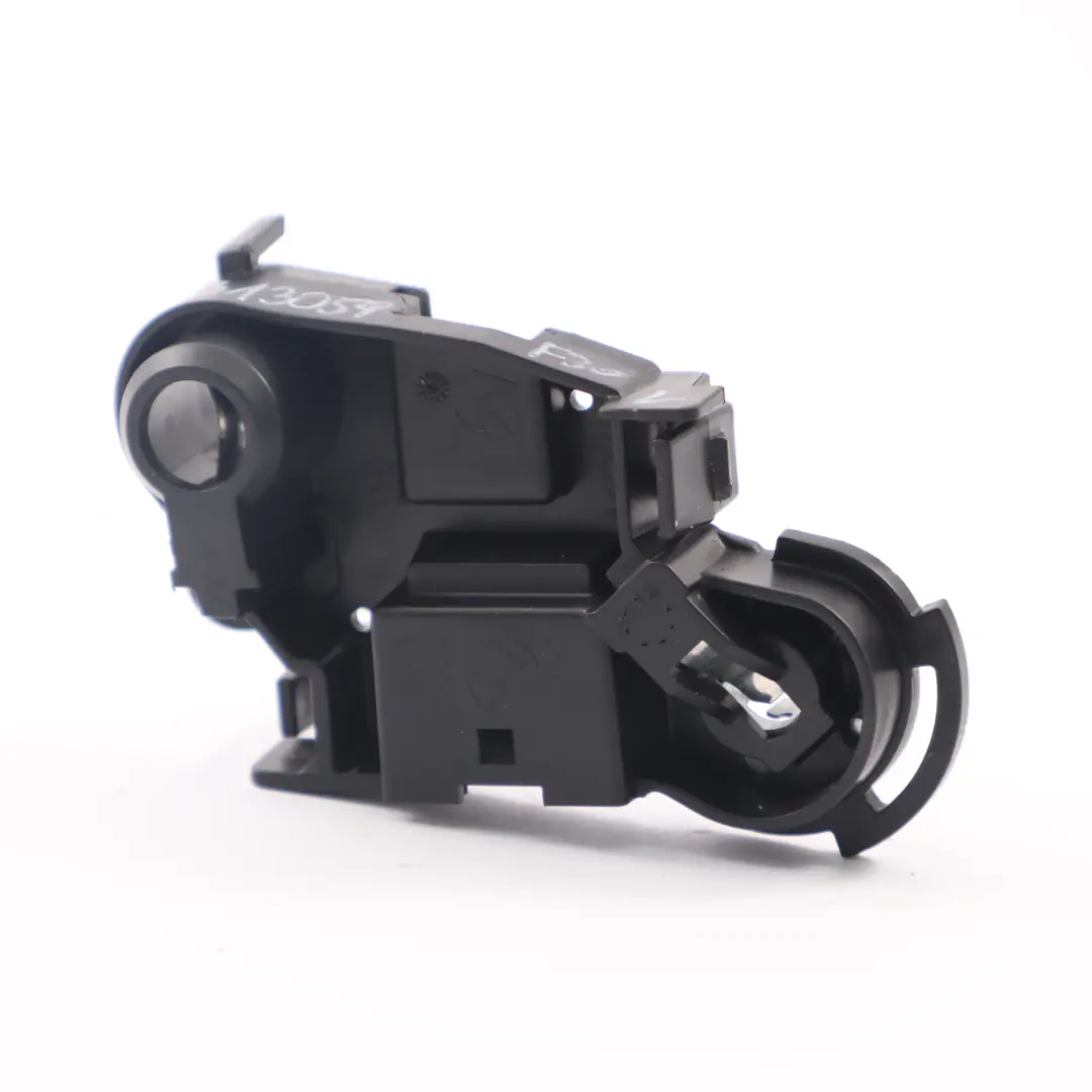 PortalamparasBMW F30 F31 Enchufe Tapa Maletero Trasero Izquierdo Lampara para con número de pieza 7313059 PortalamparasBMW F30 F31 Enchufe Tapa Maletero Trasero Izquierdo Lampara - SKU 7313059 - Número de pieza 7313059