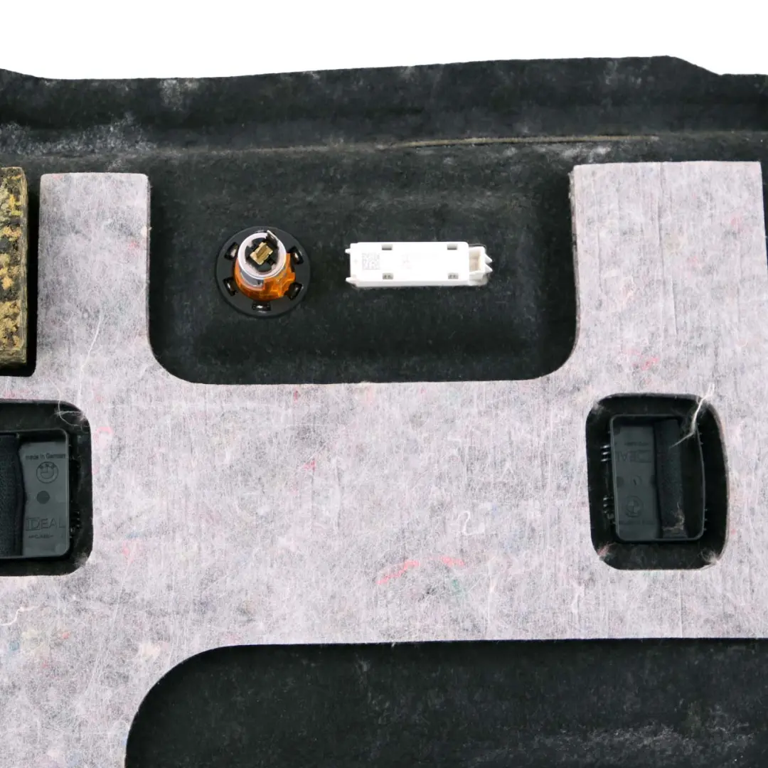 Rivestimento bagagliaio BMW i3 I01 Destra Pannello Copertura Bagagli Nero per con numero di parte 7314756 Rivestimento bagagliaio BMW i3 I01 Destra Pannello Copertura Bagagli Nero - SKU 7314756 - Numero di parte 7314756