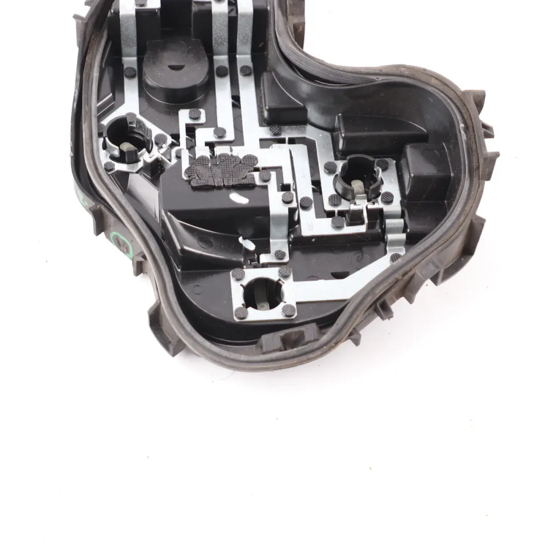  Portalámparas BMW F20 F21 Panel Lateral Luz Trasera Derecha - SKU 7315200-1 - Número de pieza 7315200