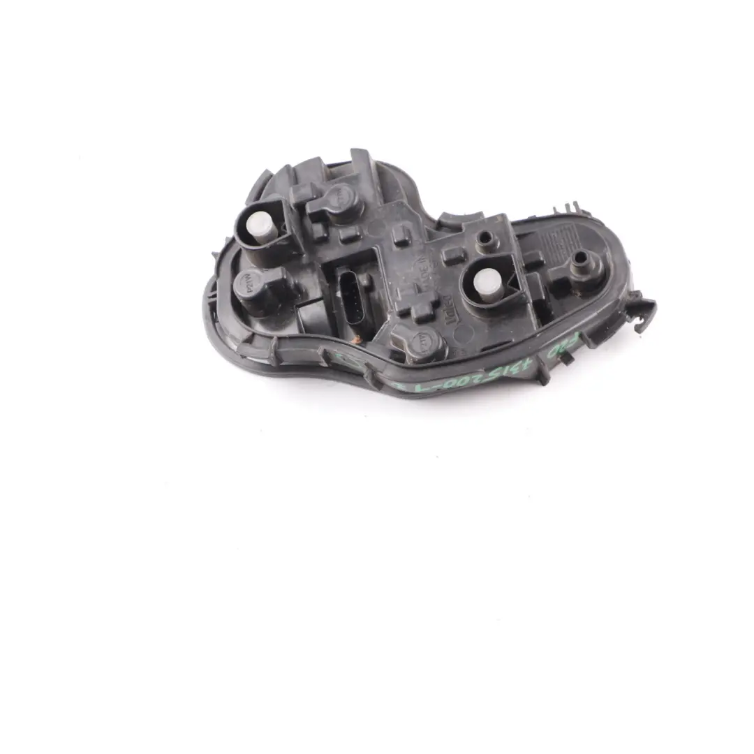 Portalampada Presa BMW F20 F21 Pannello Laterale Posteriore Destra per con numero di parte 7315200 Portalampada Presa BMW F20 F21 Pannello Laterale Posteriore Destra - SKU 7315200-1 - Numero di parte 7315200