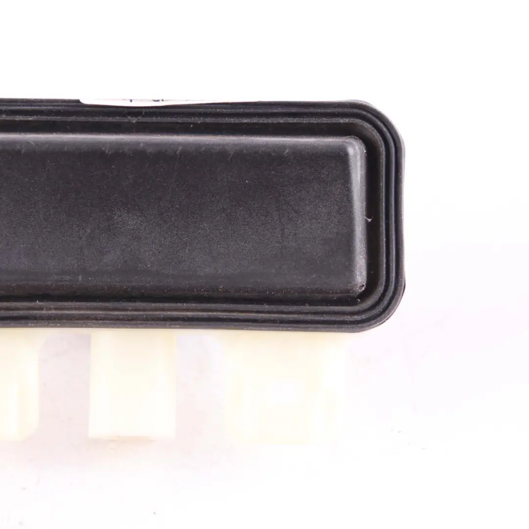 Tailgate Open Switch BMW i3 I01 Bootlid Tailgate Boat Eyelid Push Button - SKU 7315602 - Part number 7315602
