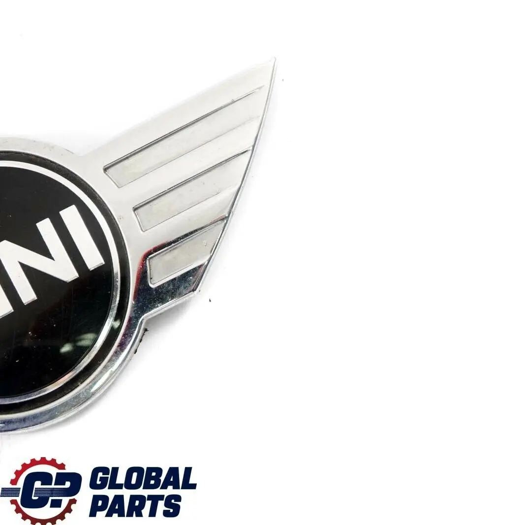 Emblema Cappuccio Cromo per Mini Cooper F55 F56 F57 con numero di parte 7316703 Mini Cooper F55 F56 F57 Emblema Cappuccio Cromo - SKU 7316703 - Numero di parte 7316703