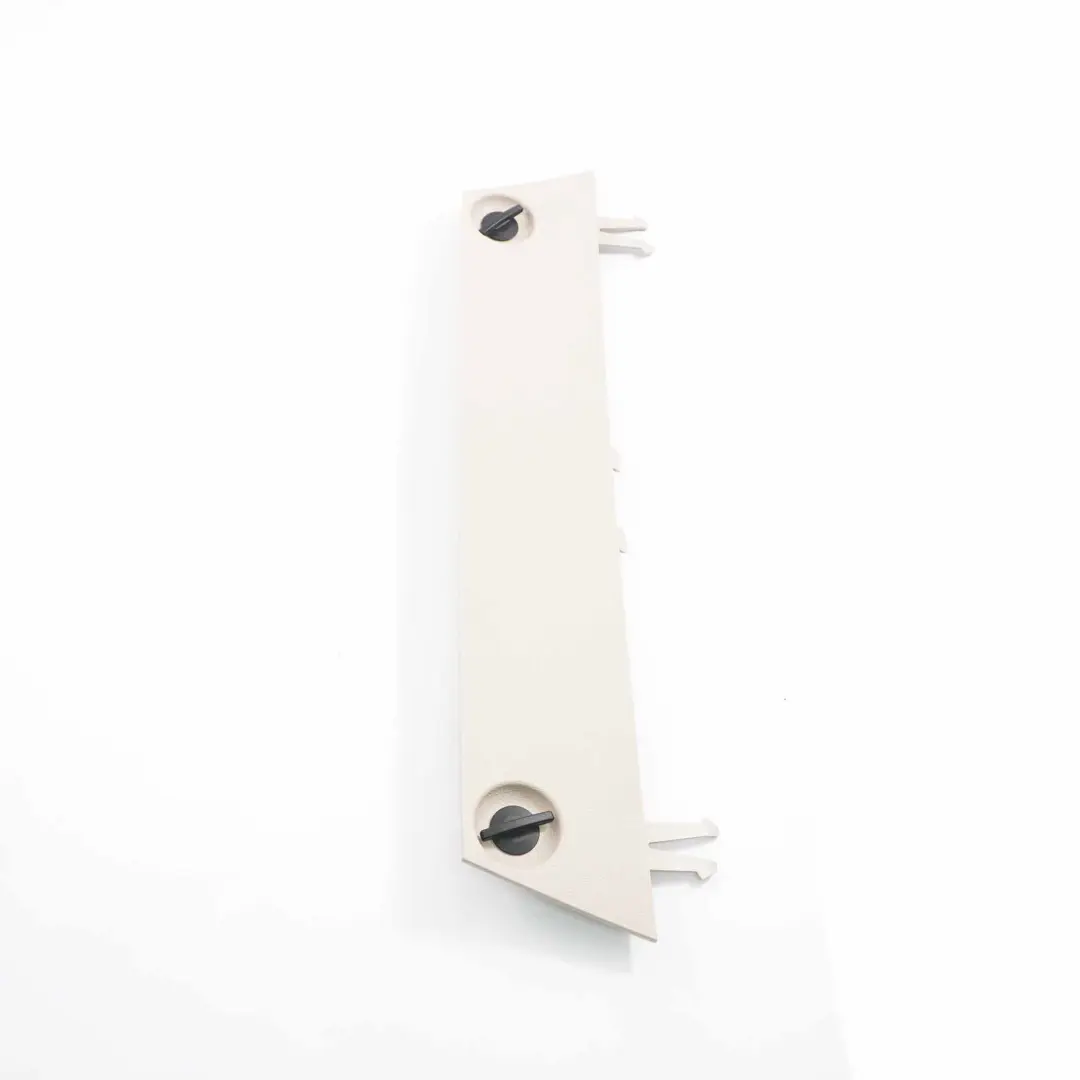 Embellecedor Triángulo Tapa Maletero Portón Trasero Oyster 7305016 para BMW F31 con número de pieza 7316771 BMW F31 Embellecedor Triángulo Tapa Maletero Portón Trasero Oyster 7305016 - SKU 7316771 - Número de pieza 7316771