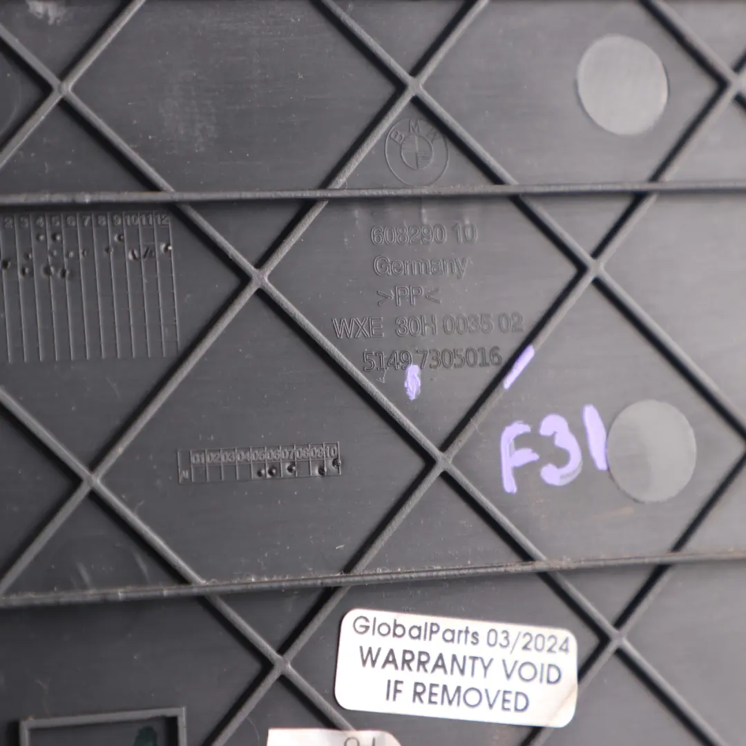 Cubierta Triangular Negra Para La Tapa Del Maletero 7305016 para BMW F31 con número de pieza 7318330 BMW F31 Cubierta Triangular Negra Para La Tapa Del Maletero 7305016 - SKU 7318330-1 - Número de pieza 7318330