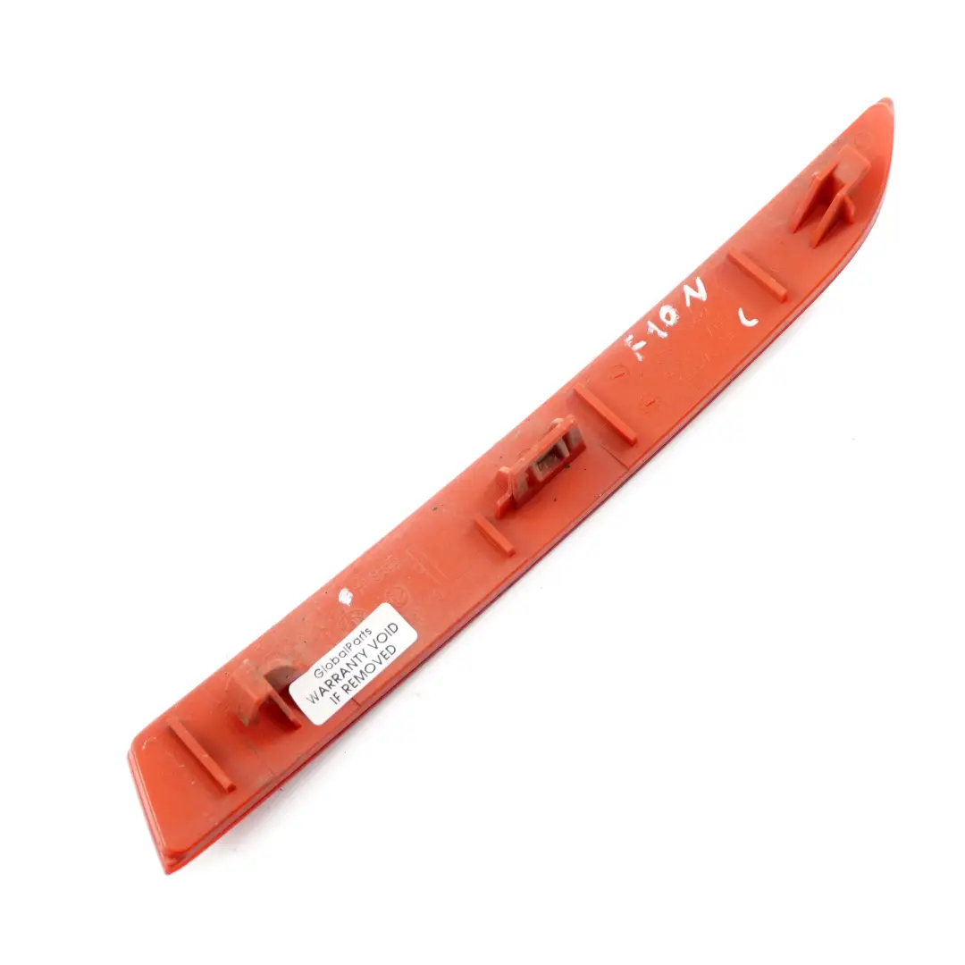 Panneau de réflecteur de pare-chocs arrière gauche pour BMW F10 LCI à propos du numéro de pièce 7318555 BMW F10 LCI Panneau de réflecteur de pare-chocs arrière gauche - SKU 7318555 - Numéro de pièce 7318555