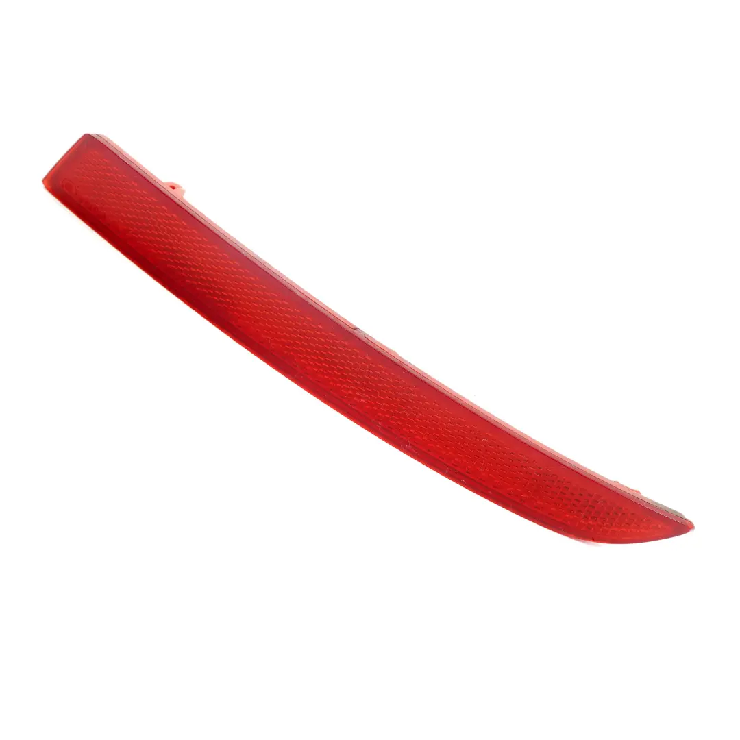 Paraurti Posteriore Pannello Riflettore Destro per BMW F10 LCI con numero di parte 7318556 BMW F10 LCI Paraurti Posteriore Pannello Riflettore Destro - SKU 7318556 - Numero di parte 7318556