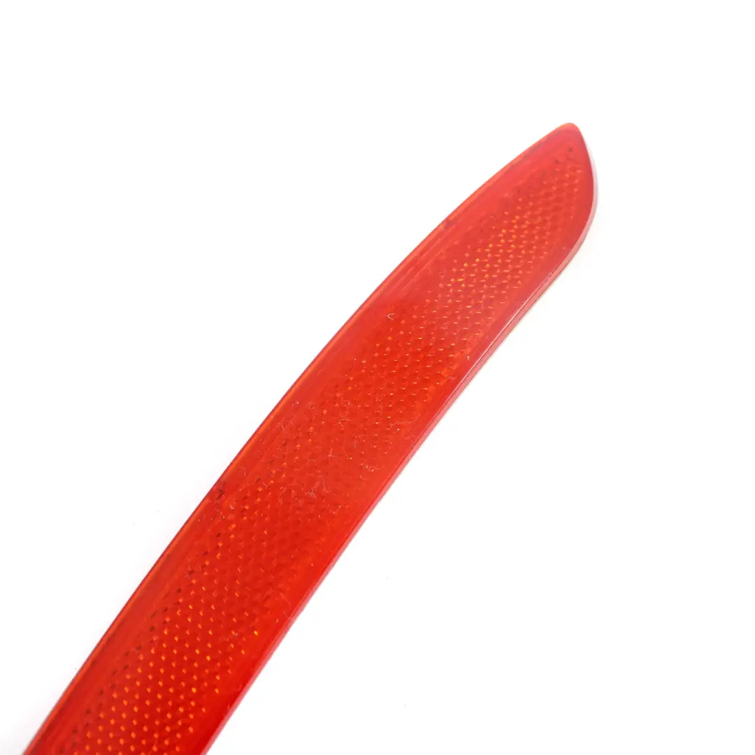 Panneau garniture réflecteur pare chocs arrière pour BMW 5 Series F10 LCI à propos du numéro de pièce 7318556 BMW 5 Series F10 LCI Panneau garniture réflecteur pare chocs arrière - SKU 7318556 - Numéro de pièce 7318556