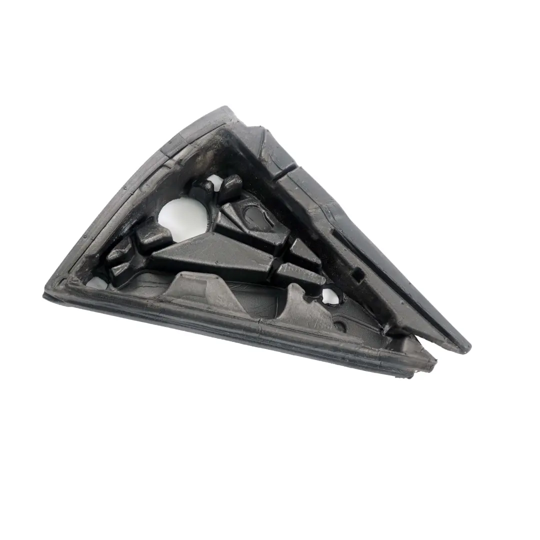 Embellecedor Aislamiento Exterior Espejo Derecho Triangulo para BMW E84 con número de pieza 7318614 BMW E84 Embellecedor Aislamiento Exterior Espejo Derecho Triangulo - SKU 7318614 - Número de pieza 7318614