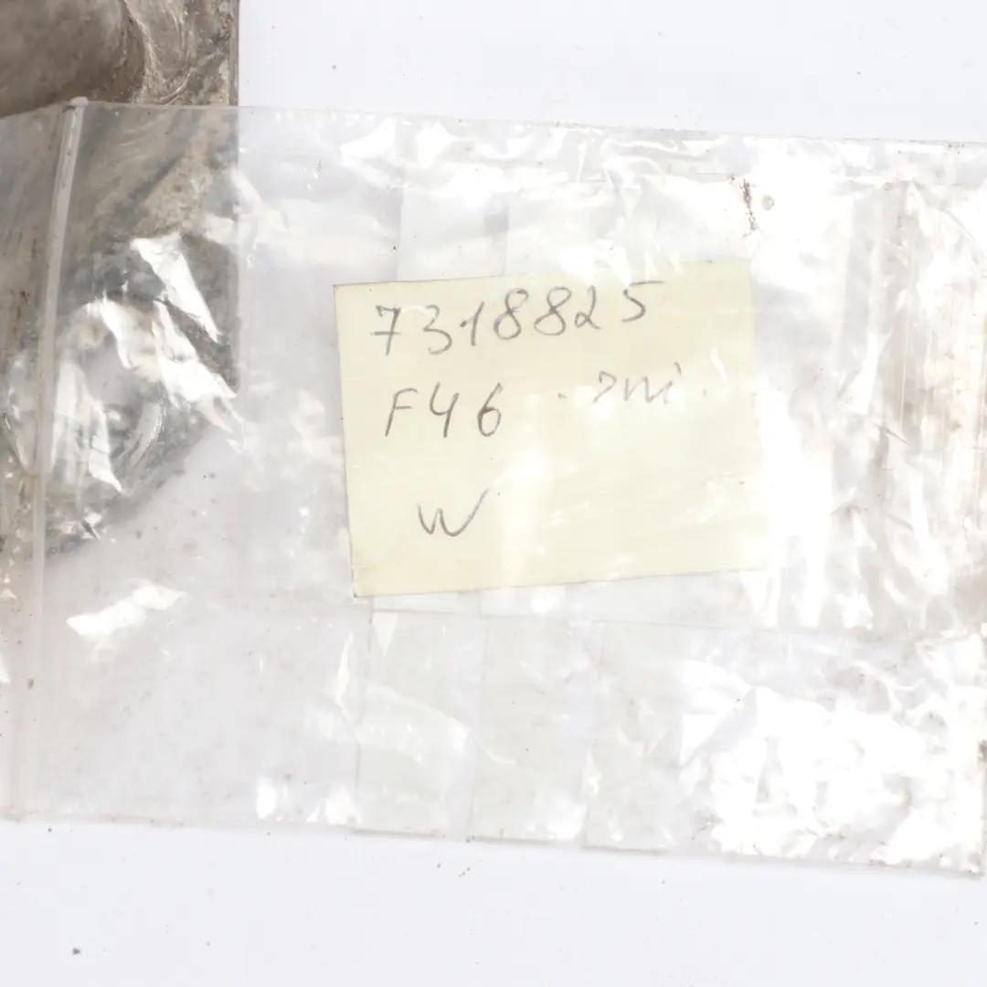 Wspornik Belka Tylnego Zderzaka do BMW F46 Gran Tourer o numerze 7318825 BMW F46 Gran Tourer Wspornik Belka Tylnego Zderzaka - SKU 7318825 - Numer Części 7318825