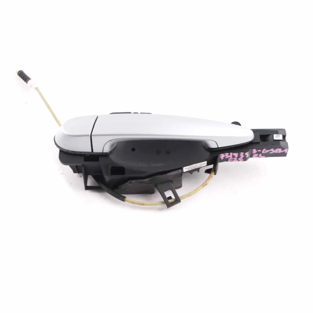 manija puerta trasera izquierda fuera plata glaciar A83 para BMW F25 X3 con número de pieza 7319353 BMW F25 X3 manija puerta trasera izquierda fuera plata glaciar A83 - SKU 7319353-GSB1 - Número de pieza 7319353