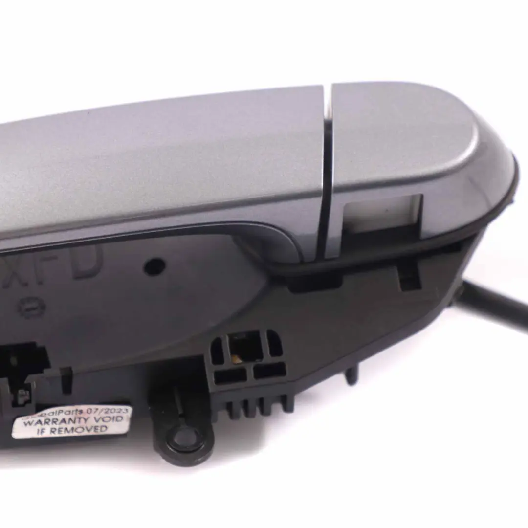 manija puerta trasera izquierda espacio exterior gris A52 para BMW F25 X3 con número de pieza 7319353 BMW F25 X3 manija puerta trasera izquierda espacio exterior gris A52 - SKU 7319353-SCG - Número de pieza 7319353
