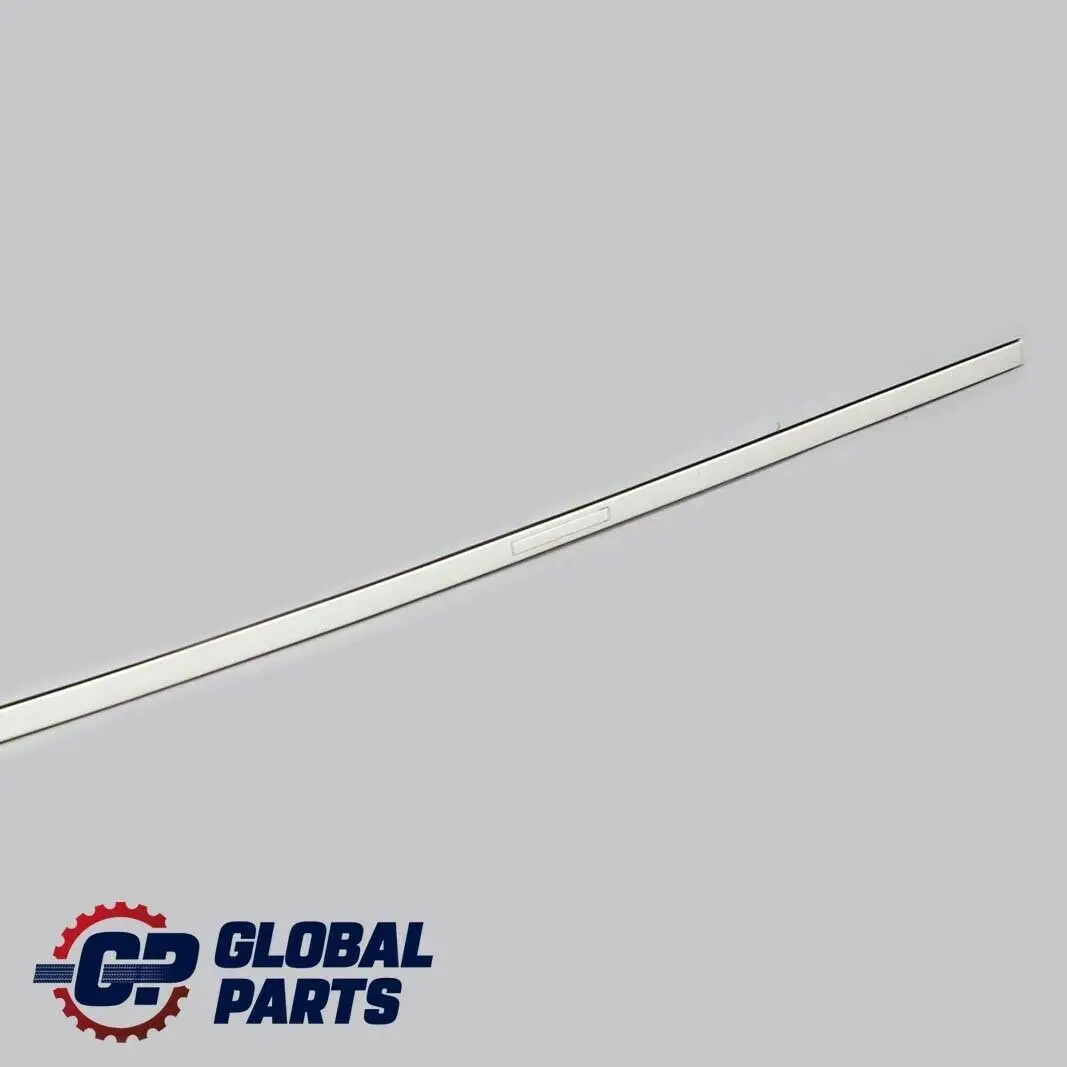 Derecho Techo Moldura Canalón Rail Trim Alpinweiss Blanco para BMW F20 F21 con número de pieza 7319536 BMW F20 F21 Derecho Techo Moldura Canalón Rail Trim Alpinweiss Blanco - SKU 7319536-AW - Número de pieza 7319536